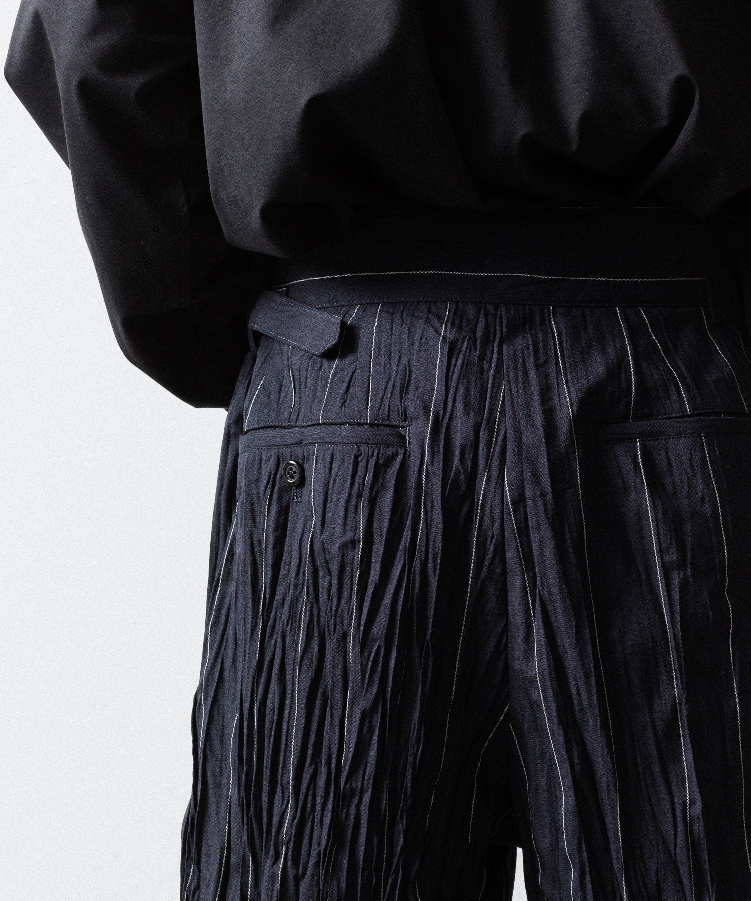 【UJOH】SIDE BELT SHORT PNT - NAVY STRIPE