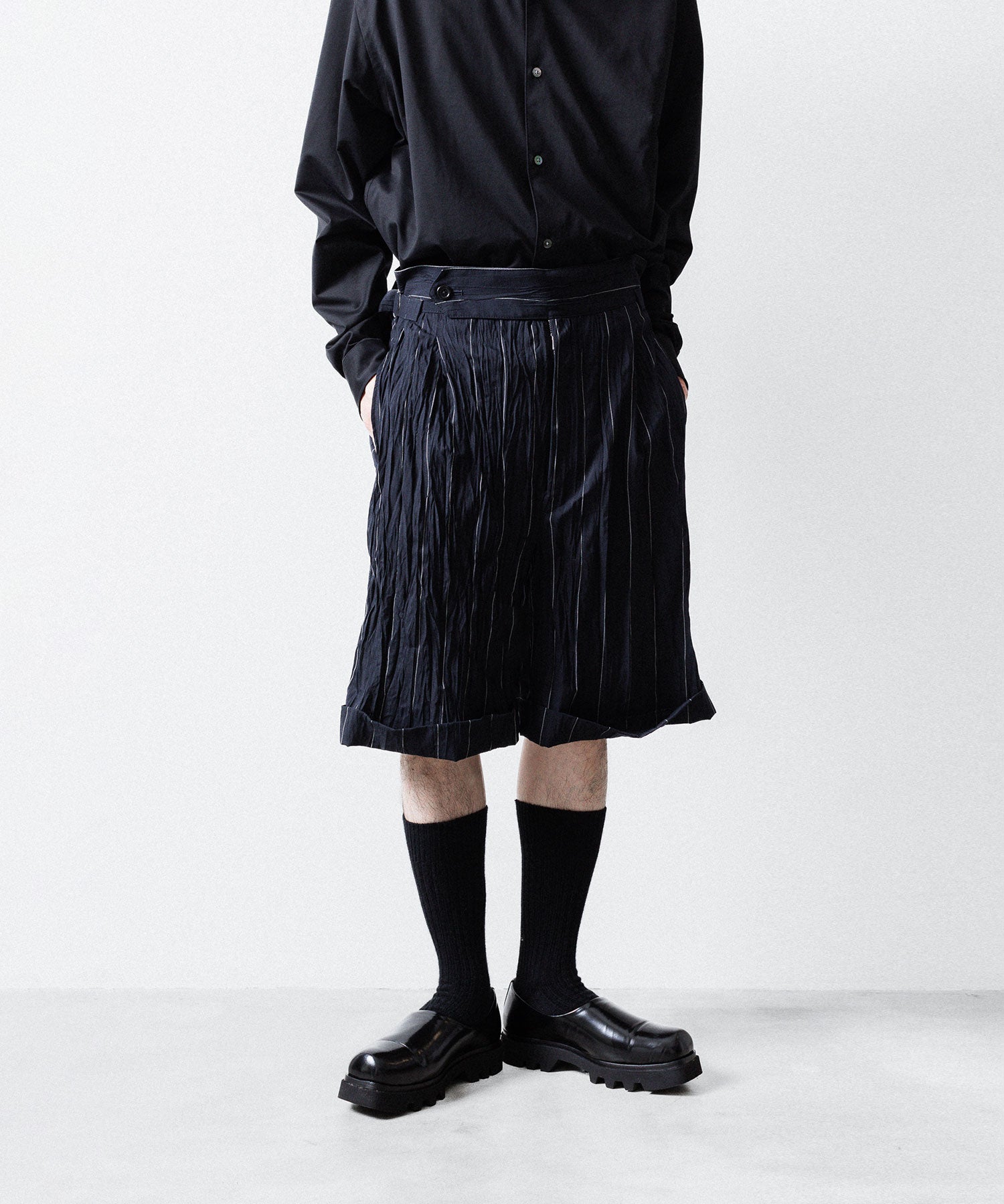 【UJOH】SIDE BELT SHORT PNT - NAVY STRIPE
