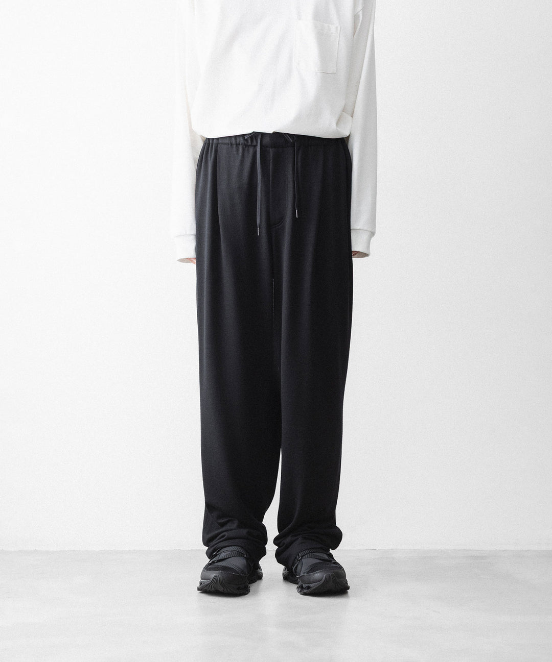 WWW - WRAPINKNOT wool wearのWIDE TAPERED PANTSのBLACK公式通販サイトsession福岡セレクトショップ