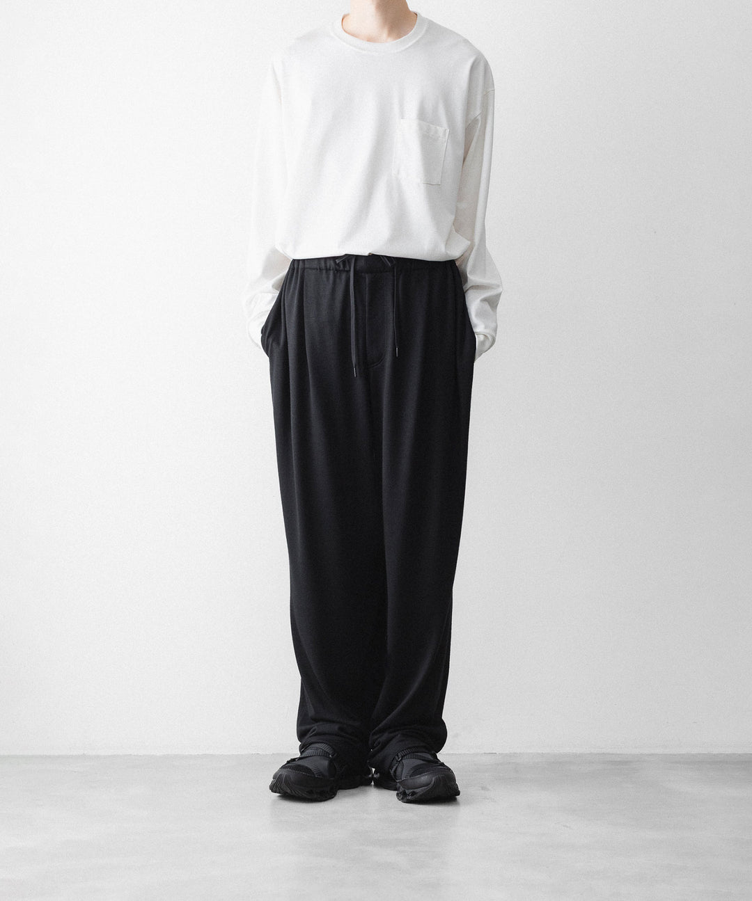 WWW - WRAPINKNOT wool wearのWIDE TAPERED PANTSのBLACK公式通販サイトsession福岡セレクトショップ