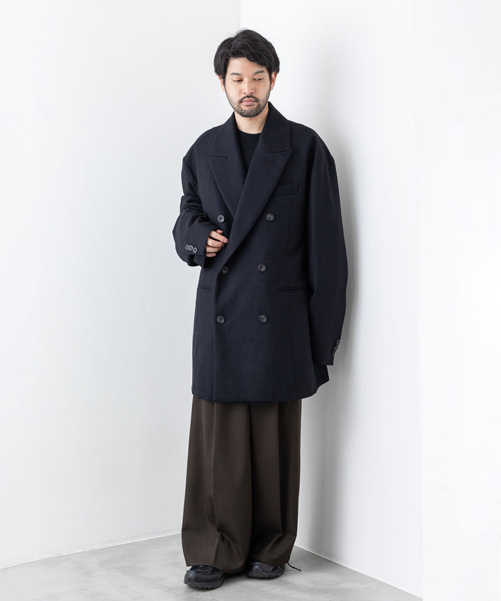 stein(シュタイン)の23AWコレクションEXTRA OVERSIZED DOUBLE BREASTED JACKETのDARK NAVY