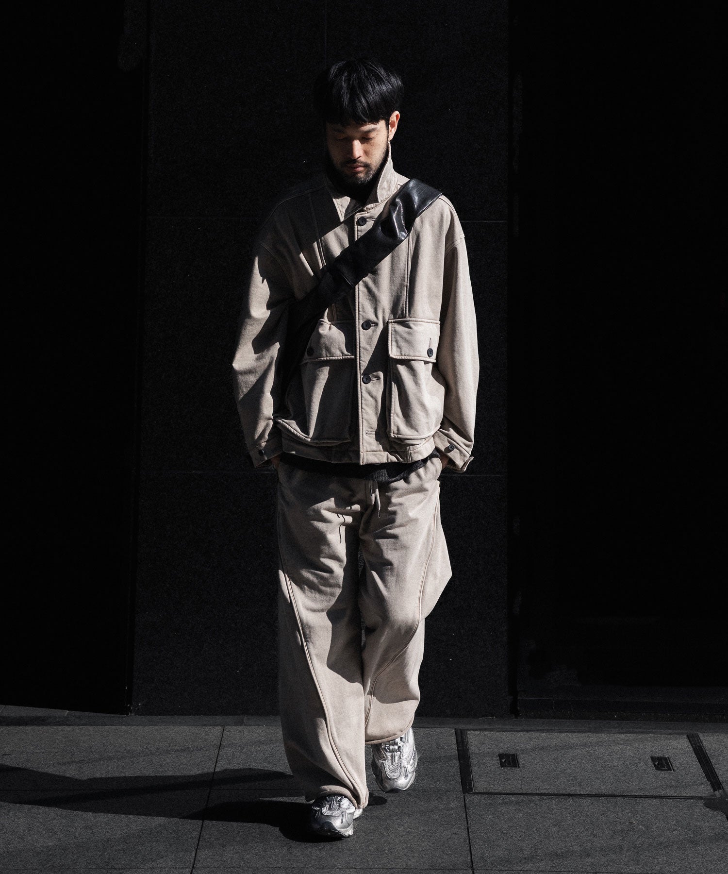 KANEMASA PHIL.】36G FINE SWEAT DRAPING EASY PANTS - BEIGE KHAKI