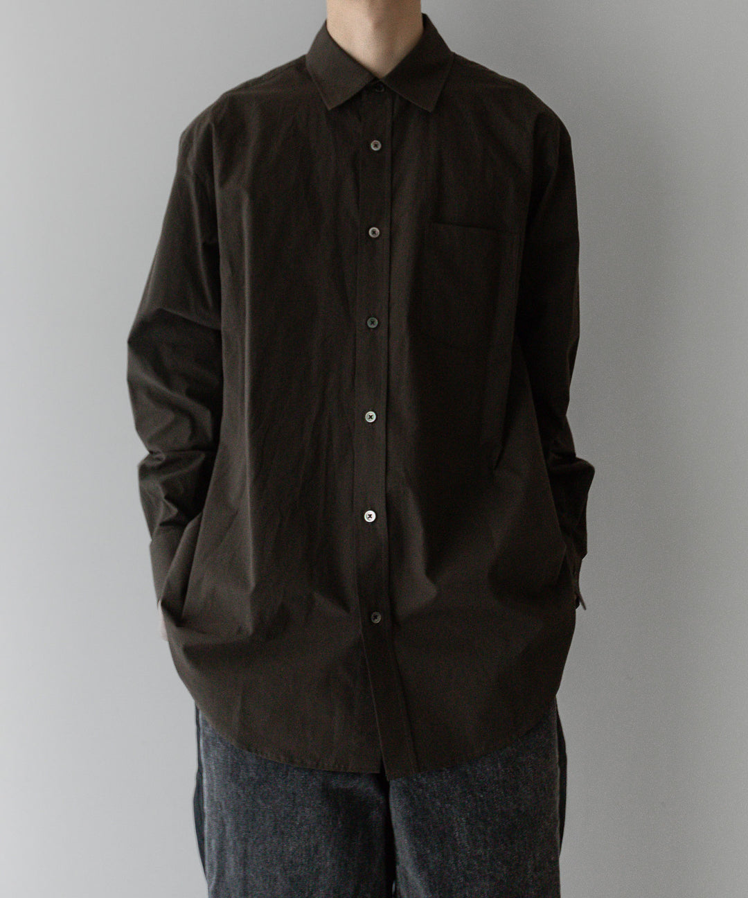 stein(シュタイン)の24SSコレクションOVERSIZED STANDARD SHIRTのMILITARY KHAKI