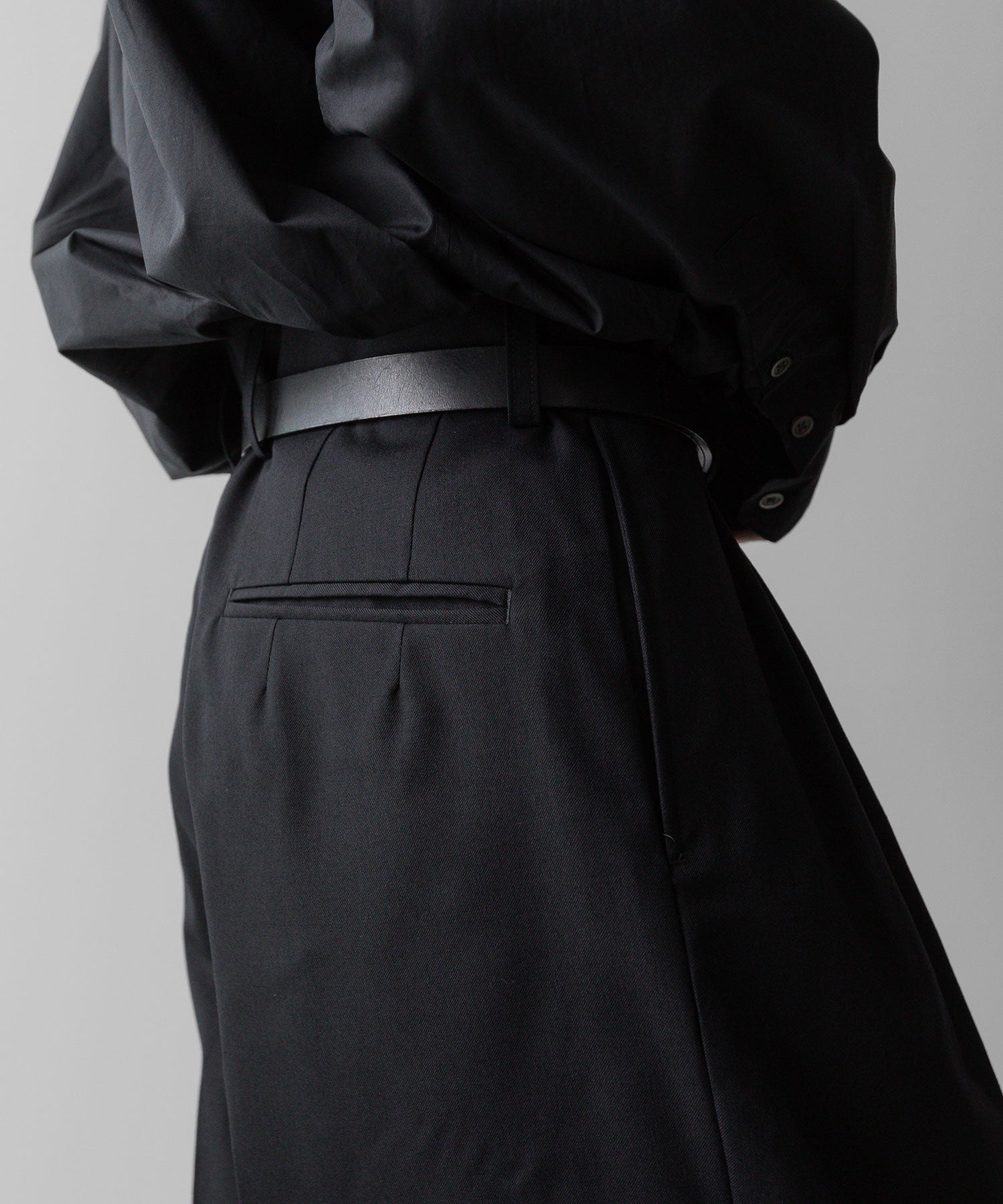 ssstein(シュタイン)の24AWコレクション LONG WIDE TROUSERS (2/72 WOOL GABARDINE) - BLACK 公式通販サイトsession福岡セレクトショップ