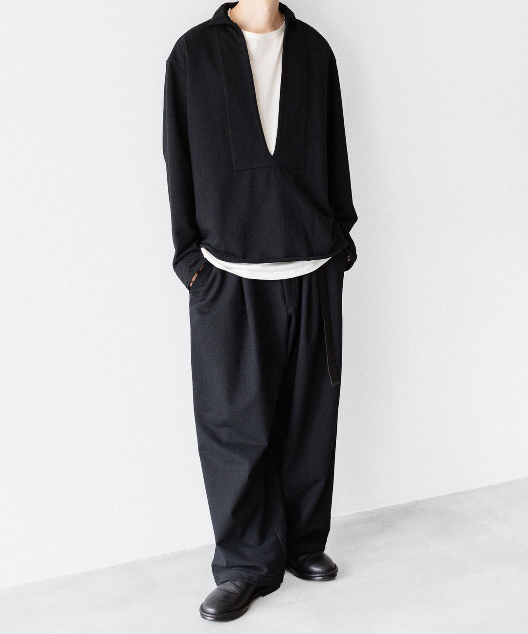 KANEMASA PHIL. カネマサフィル 36G NEEDLE PUNCH V NECK SMOCKのBLACK 公式通販サイトsession福岡セレクトショップ