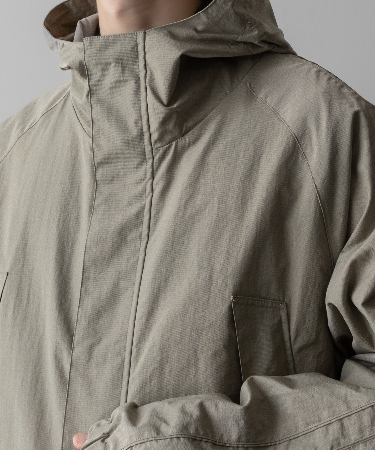 ssstein(シュタイン)の24AWコレクション NYLON TWILL HOODED ZIP UP JACKET - BEIGE 公式通販サイトsession福岡セレクトショップ