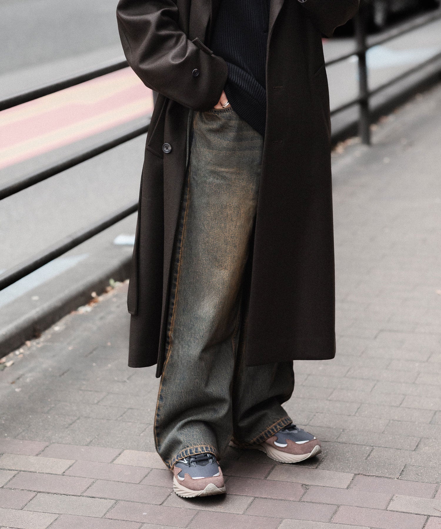 CODA -コーダのBLACK BROWN WASH BREAK CUT FLARED JEANSのBLACK BROWN公式通販サイトsession福岡セレクトショップ