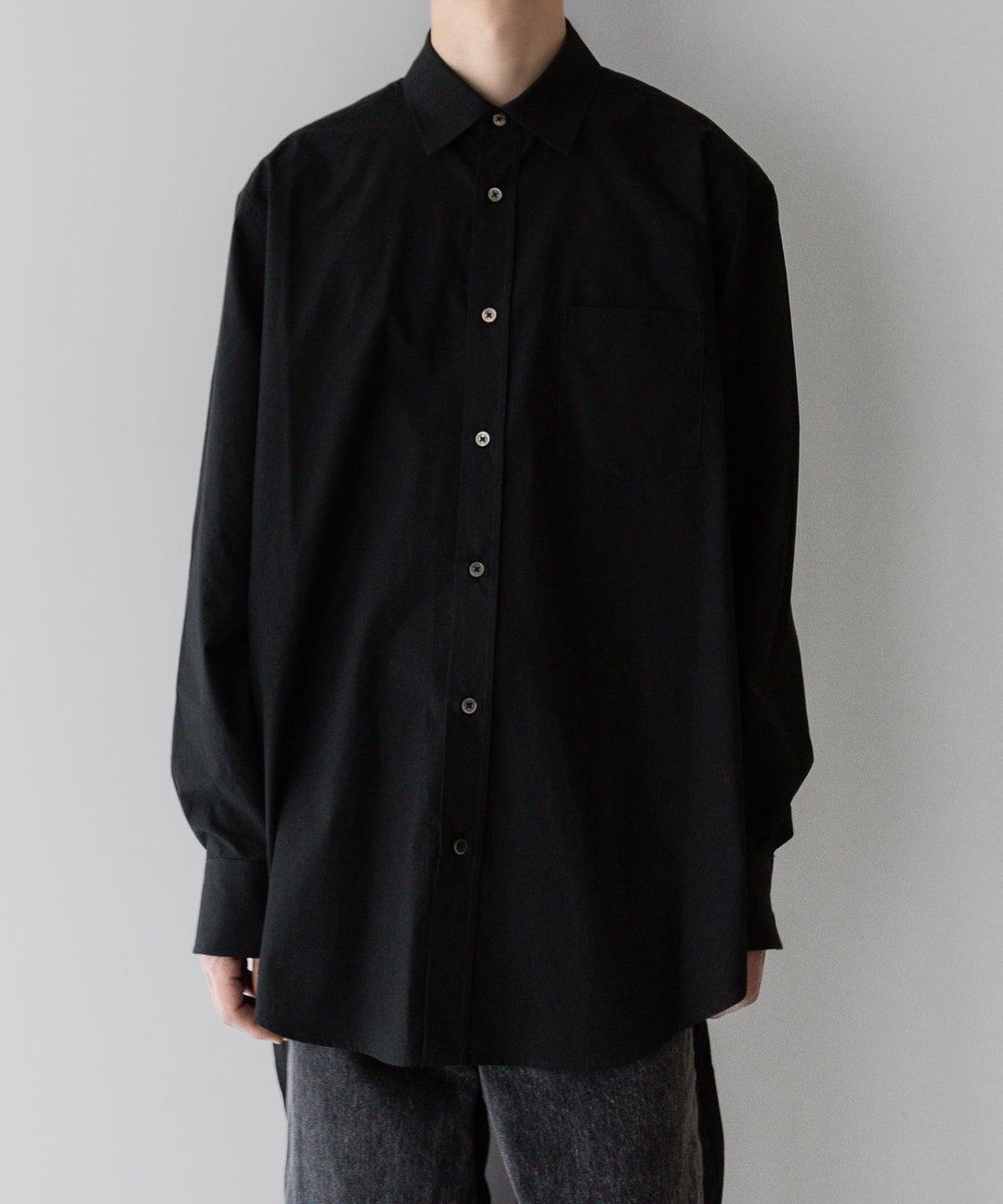 stein(シュタイン)の24SSコレクションOVERSIZED STANDARD SHIRTのBLACK