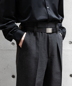 【INTÉRIM】HERRING BONE WOOL SUITING 1-TUCK WIDE TAPERED SLACKS - BLACK