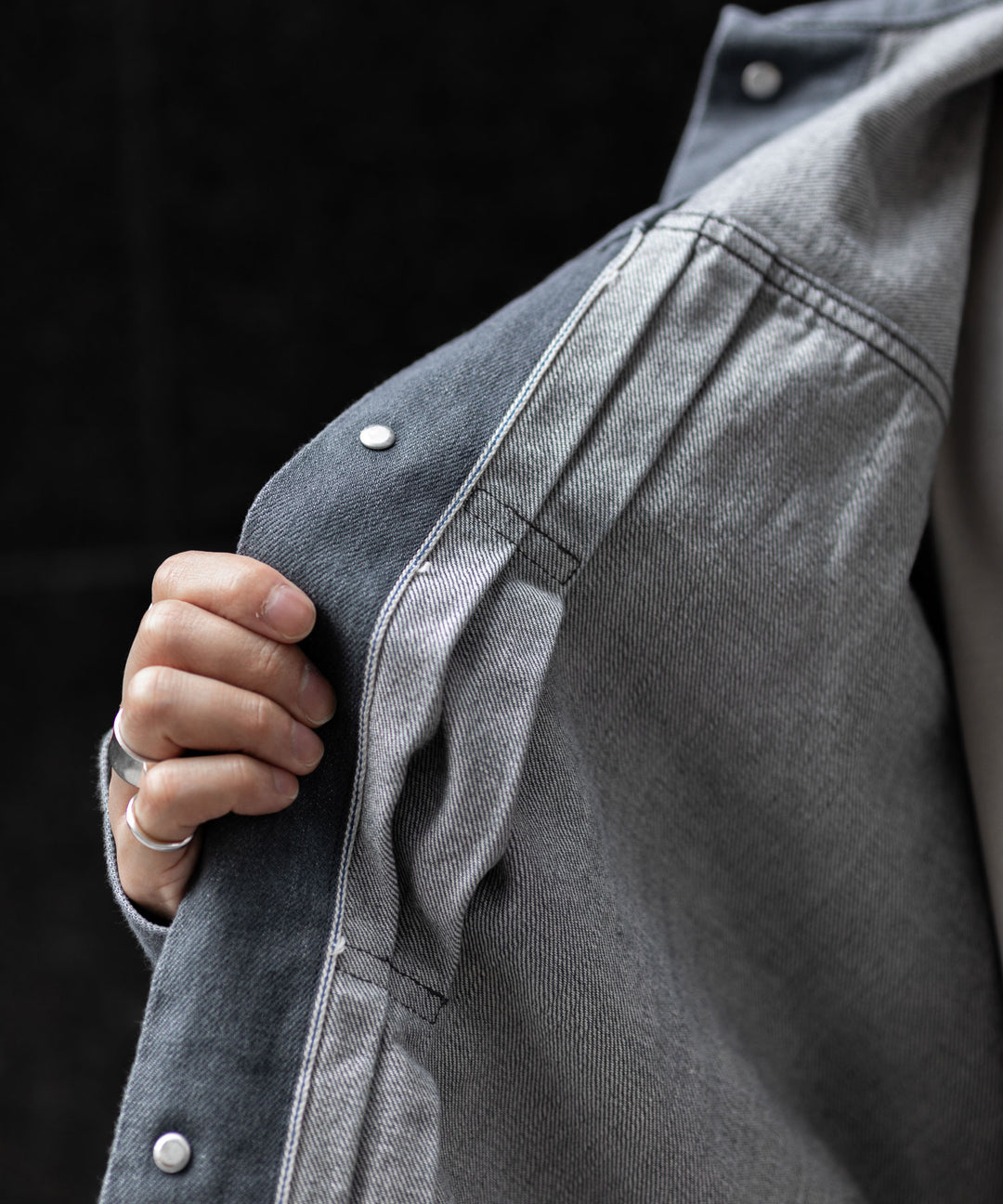 【INTÉRIM】インテリムの対戦モデルGジャン HYPER BIG WWII “1ST” SHUTTLE DENIM JACKET - GRAY