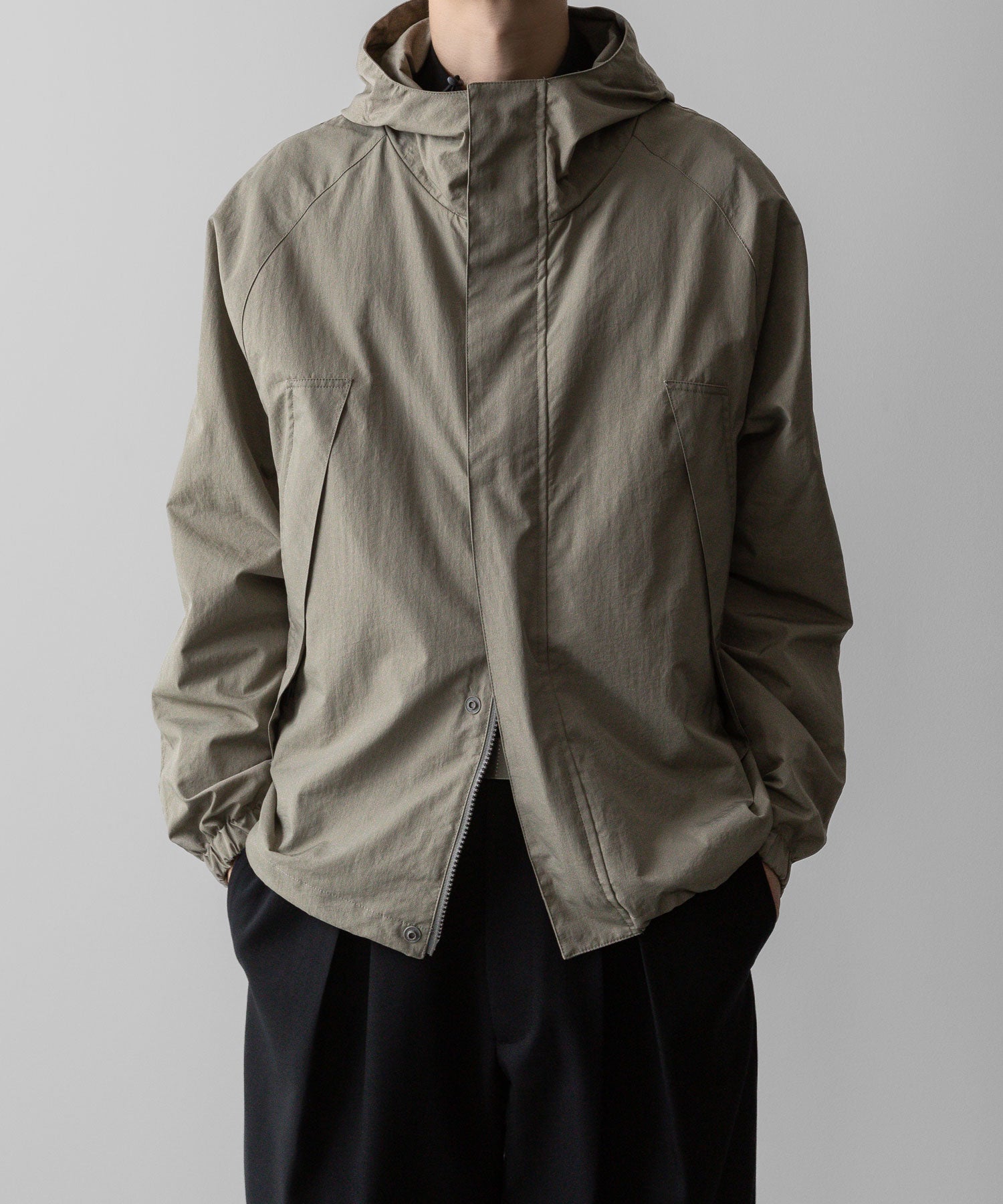 ssstein(シュタイン)の24AWコレクション NYLON TWILL HOODED ZIP UP JACKET - BEIGE 公式通販サイトsession福岡セレクトショップ