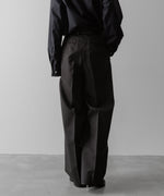 画像をギャラリービューアに読み込む, ssstein(シュタイン)の24AWコレクション LONG WIDE TROUSERS (2/72 WOOL GABARDINE) - GREY KHAKI 公式通販サイトsession福岡セレクトショップ
