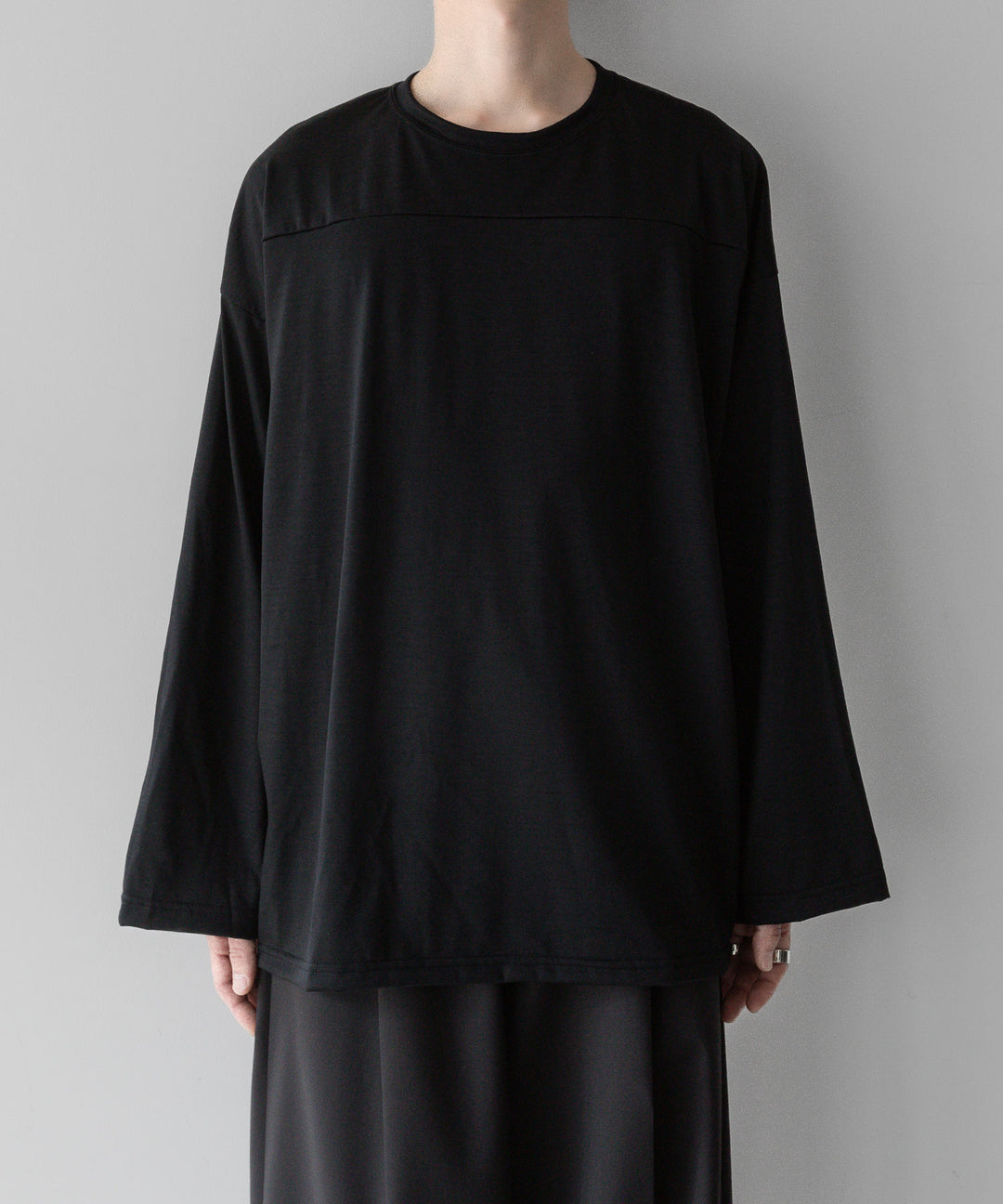 INTÉRIM - インテリムのHYPER BIG EXTRA FINE MERINO WOOL FOOTBALL L/S TEE のBLACK公式通販サイトsession福岡セレクトショップ