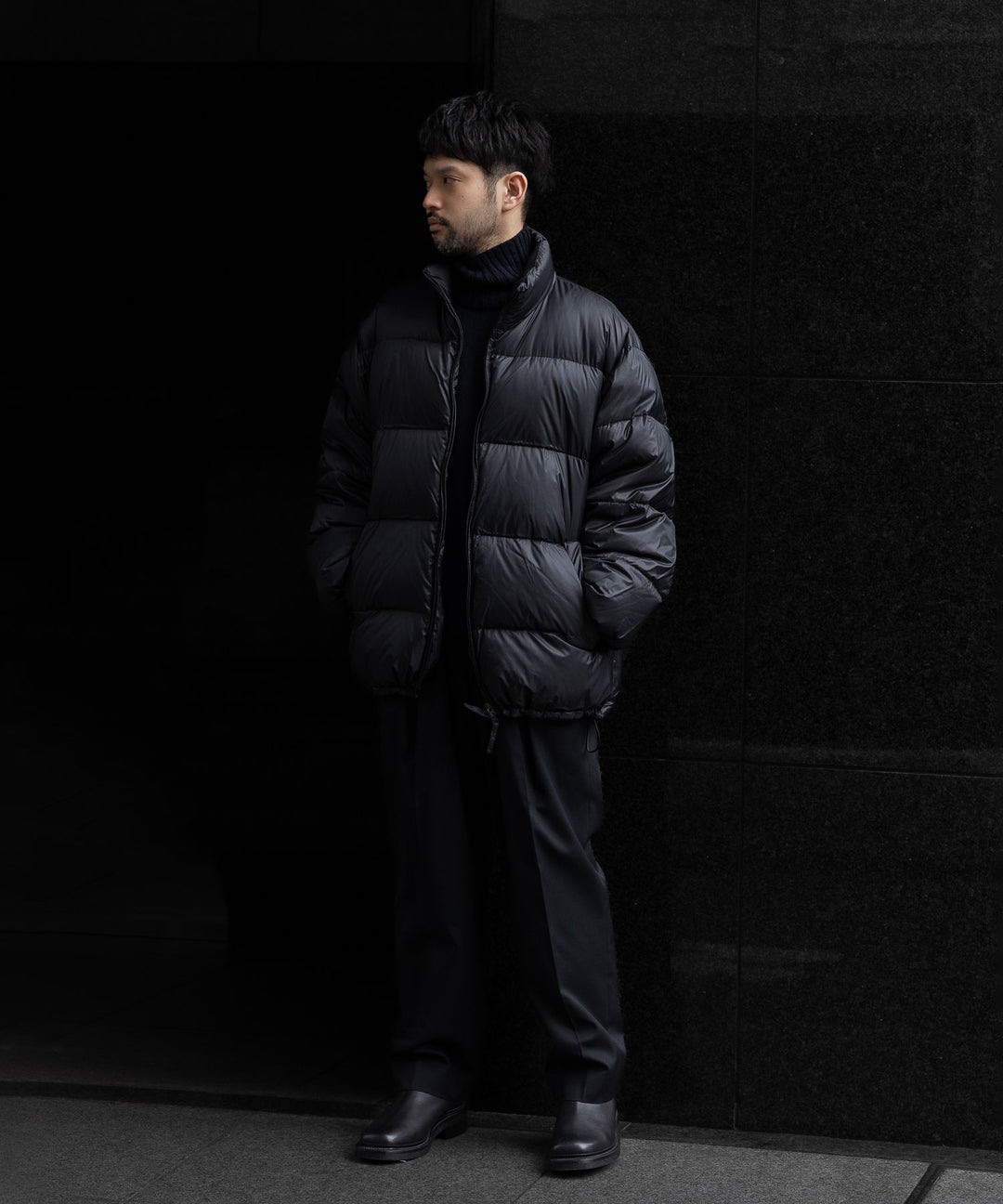 stein(シュタイン)の23AWコレクションDOWN PADDED JACKETのBLACK