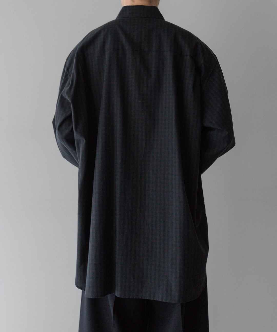 stein(シュタイン)の24SSコレクションOVERSIZED DOWN PAT SHIRTのGINGHAM( CHARCOAL )