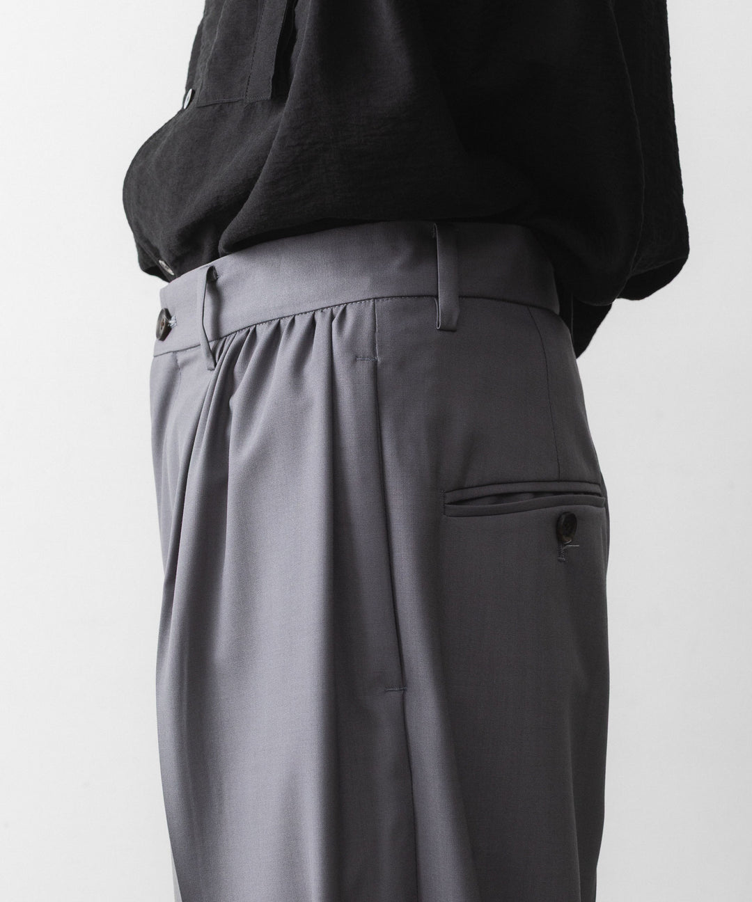 ANTHEM A アンセム エーのWOOL TROPICAL SIDE GATHER SLACKSの公式通販サイトsession福岡セレクトショップ