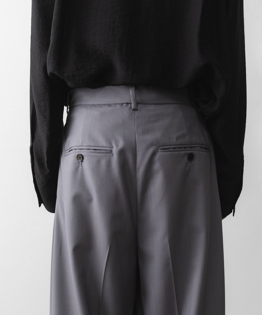 ANTHEM A アンセム エーのWOOL TROPICAL SIDE GATHER SLACKSの公式通販サイトsession福岡セレクトショップ