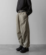 画像をギャラリービューアに読み込む, ssstein(シュタイン)の24AWコレクション NYLON TWILL CARGO EASY TROUSERS - BEIGE 公式通販サイトsession福岡セレクトショップ
