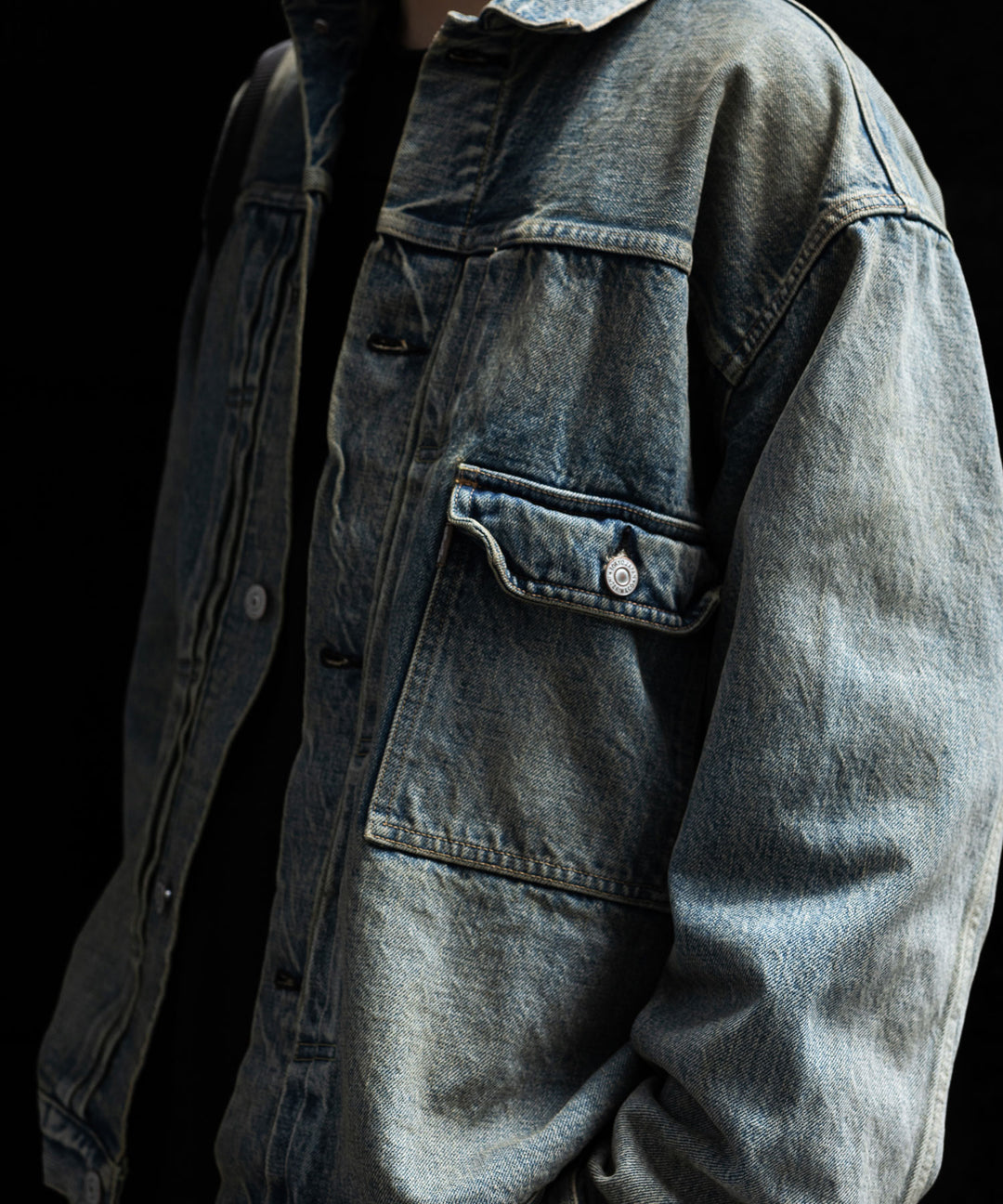 インテリムのHYPER BIG VINTAGE WASHED "1ST KIBATA SHUTTLE DENIM JACKETのSHABBY