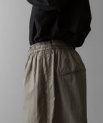 画像をギャラリービューアに読み込む, ssstein(シュタイン)の24AWコレクション NYLON TWILL CARGO EASY TROUSERS - BEIGE 公式通販サイトsession福岡セレクトショップ
