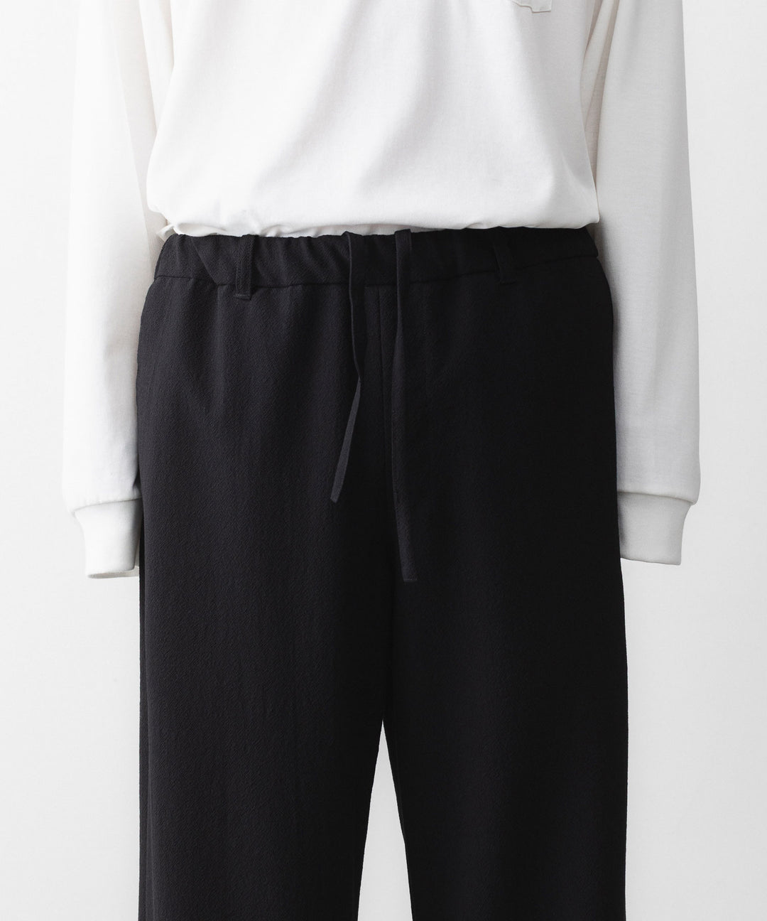 INTÉRIM - インテリムのWOOL CREPE SABLE VOILE DEADSTOCK FABRIC WIDE DRESS EASY PANTSのBLACK公式通販サイトsession福岡セレクトショップ