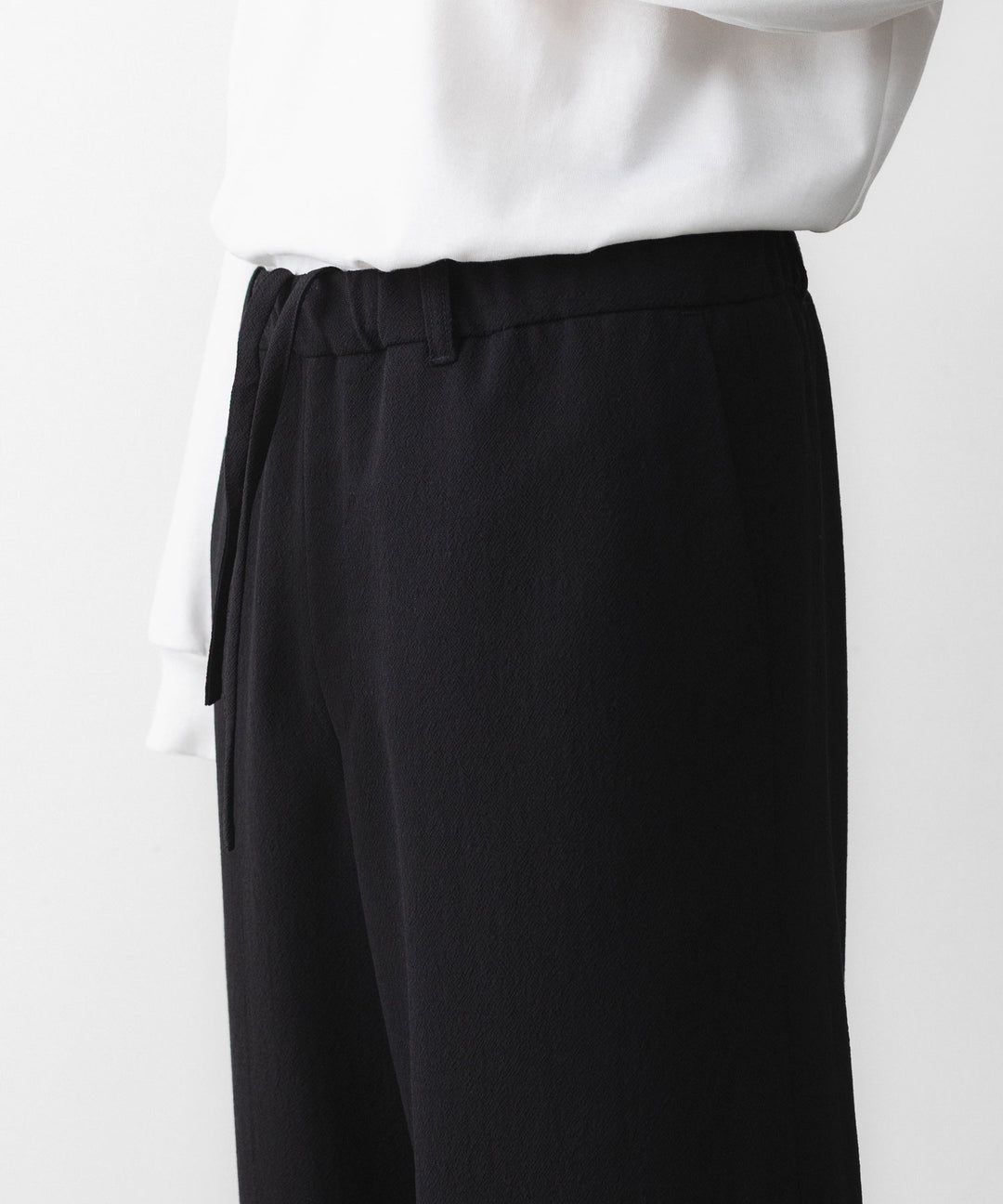 INTÉRIM - インテリムのWOOL CREPE SABLE VOILE DEADSTOCK FABRIC WIDE DRESS EASY PANTSのBLACK公式通販サイトsession福岡セレクトショップ