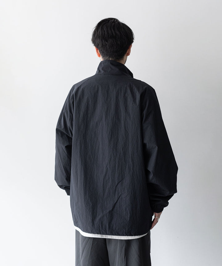 stein(シュタイン)の23AWコレクションWINDBREAKER STAND COLLAR JACKETのBLACK