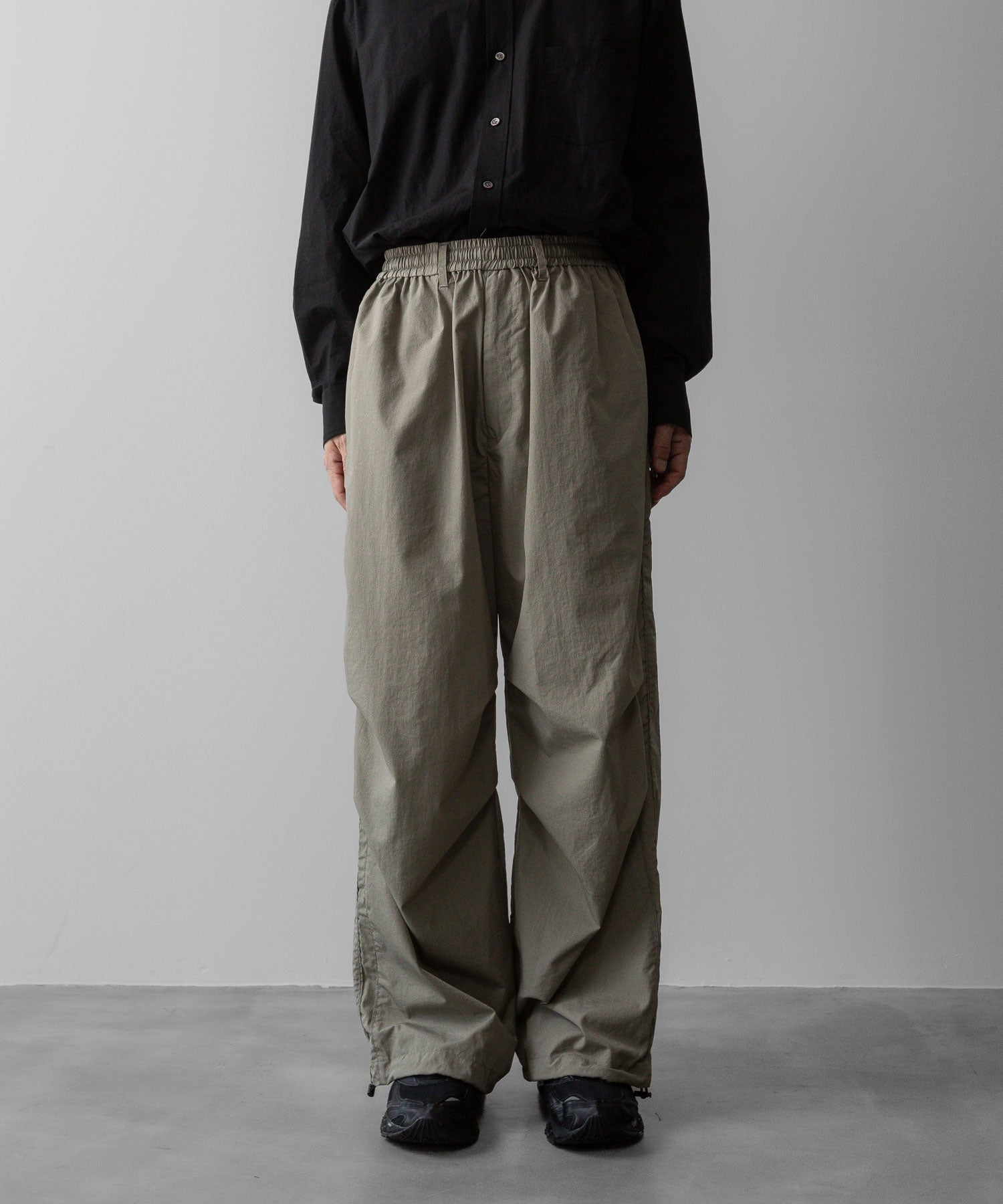 ssstein(シュタイン)の24AWコレクション NYLON TWILL CARGO EASY TROUSERS - BEIGE 公式通販サイトsession福岡セレクトショップ