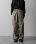 画像をギャラリービューアに読み込む, ssstein(シュタイン)の24AWコレクション NYLON TWILL CARGO EASY TROUSERS - BEIGE 公式通販サイトsession福岡セレクトショップ
