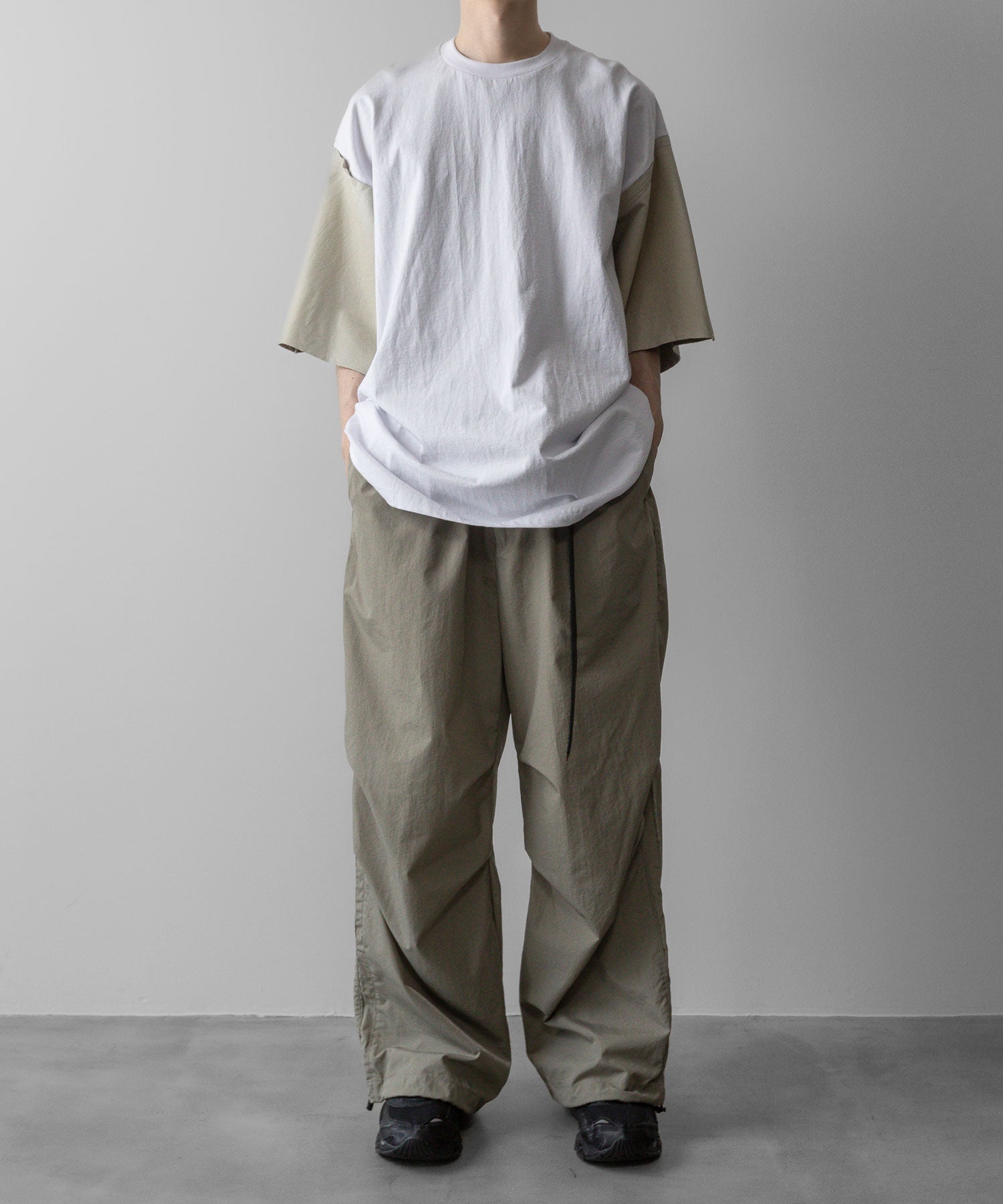 ssstein(シュタイン)の24AWコレクション NYLON TWILL CARGO EASY TROUSERS - BEIGE 公式通販サイトsession福岡セレクトショップ