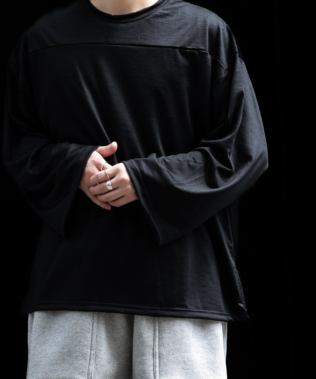 INTÉRIM - インテリムのHYPER BIG EXTRA FINE MERINO WOOL FOOTBALL L/S TEE のBLACK公式通販サイトsession福岡セレクトショップ