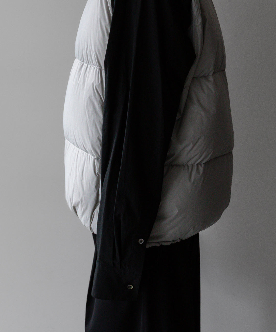 【stein】シュタイン 23AW DOWN PADDED VEST - OFF GREY sessionセッション福岡セレクトショップ 公式通販サイト
