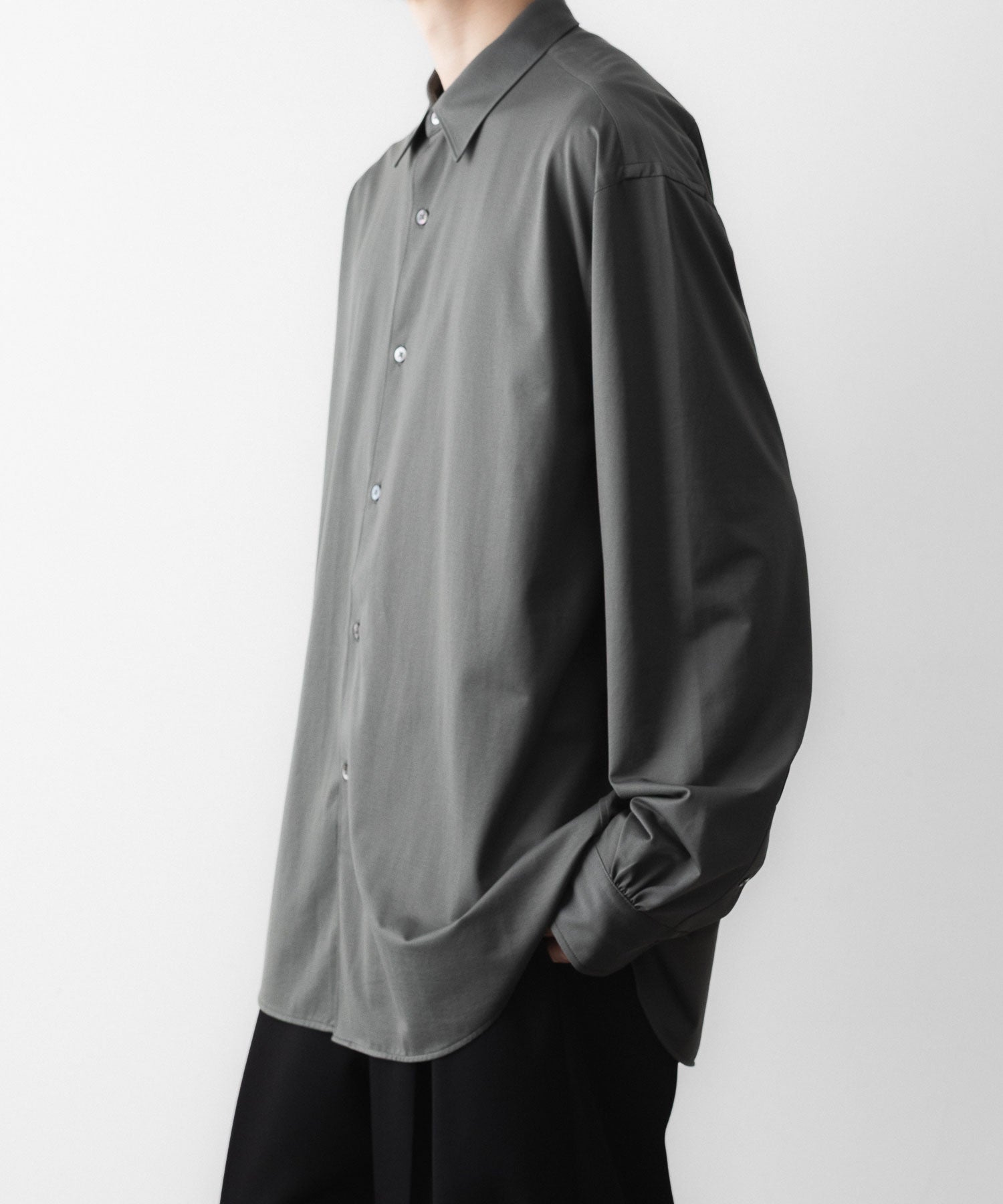 KANEMASA PHIL.】46G MODEST SHIRT - CHARCOAL | 公式通販サイト