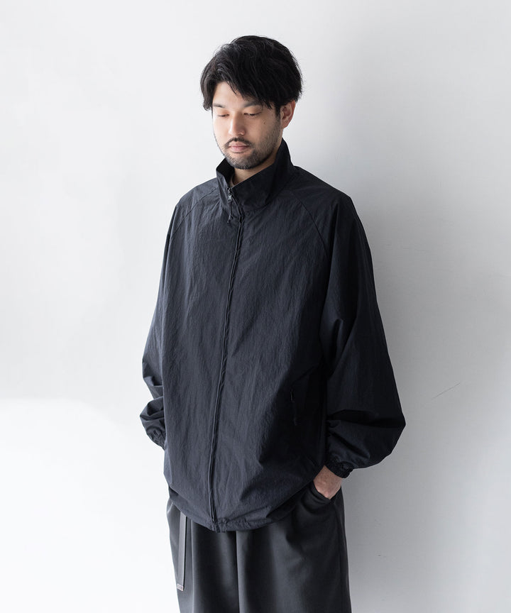 stein(シュタイン)の23AWコレクションWINDBREAKER STAND COLLAR JACKETのBLACK
