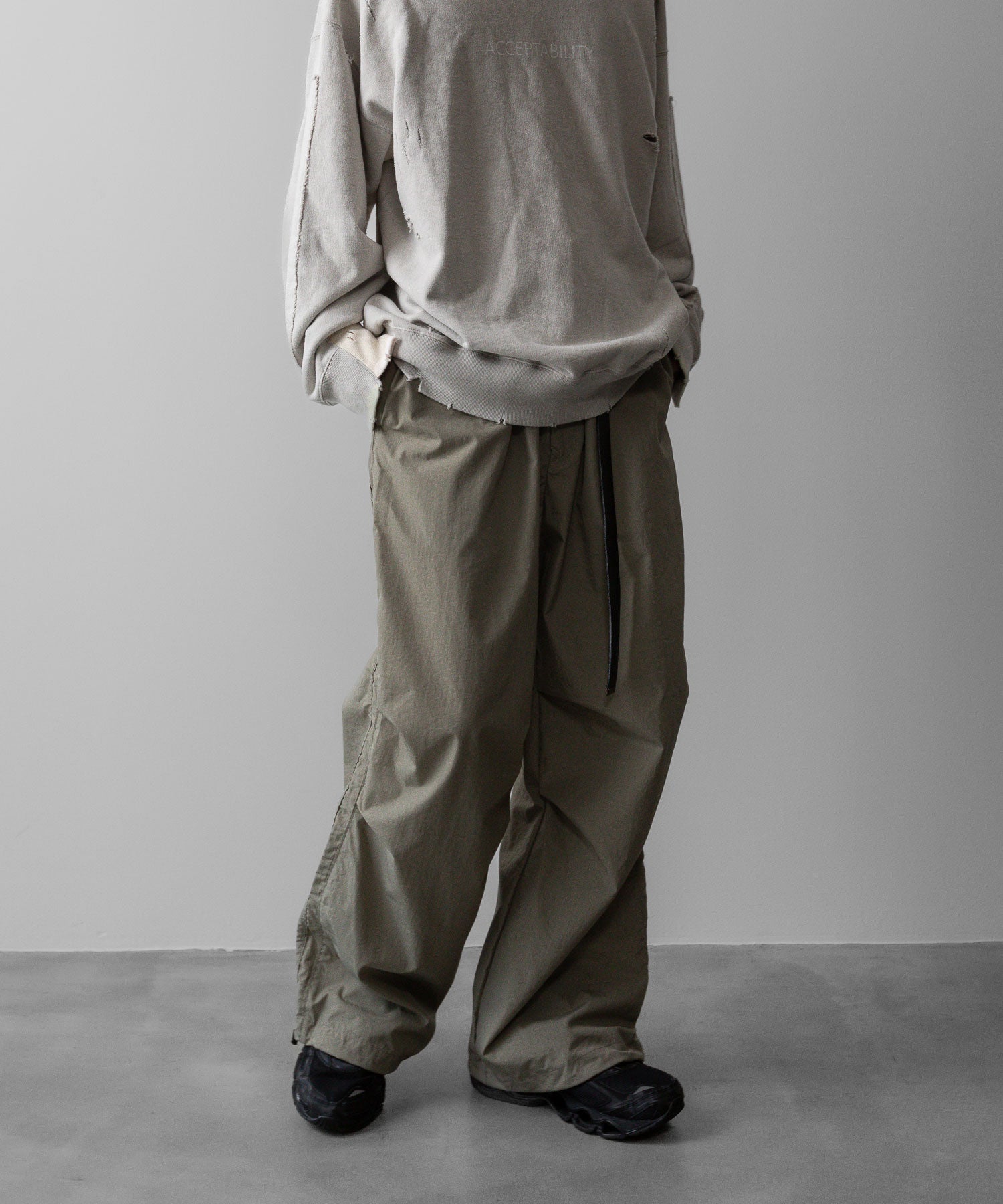 ssstein(シュタイン)の24AWコレクション NYLON TWILL CARGO EASY TROUSERS - BEIGE 公式通販サイトsession福岡セレクトショップ