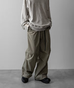 画像をギャラリービューアに読み込む, ssstein(シュタイン)の24AWコレクション NYLON TWILL CARGO EASY TROUSERS - BEIGE 公式通販サイトsession福岡セレクトショップ
