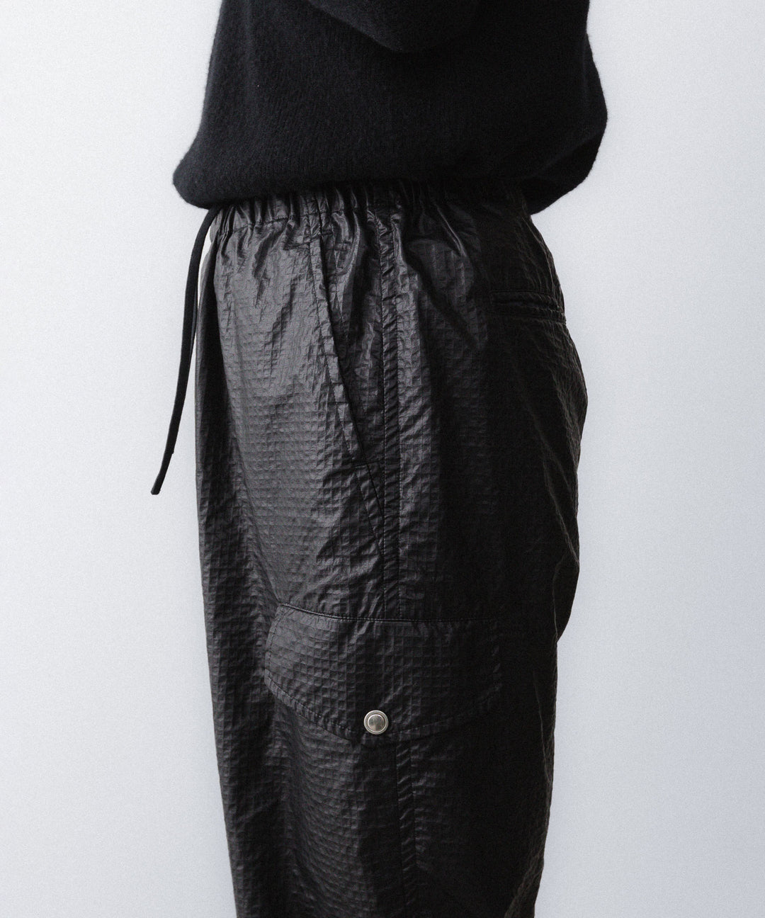 【paratrait】FROG SKIN PANTS - BLACK