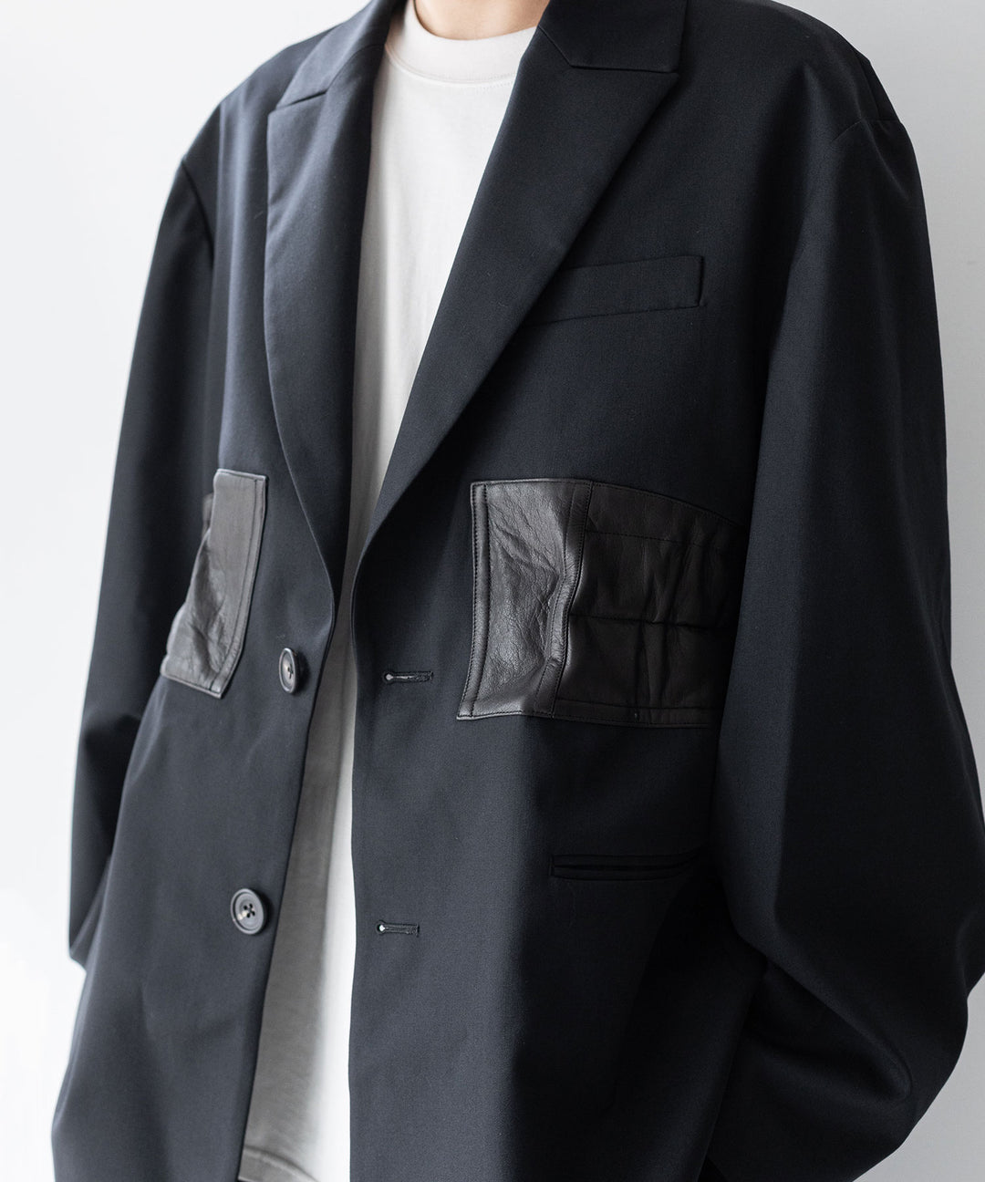 stein(シュタイン)の23AWコレクションOVERSIZED LEATHER CORSETED JACKETのBLACK
