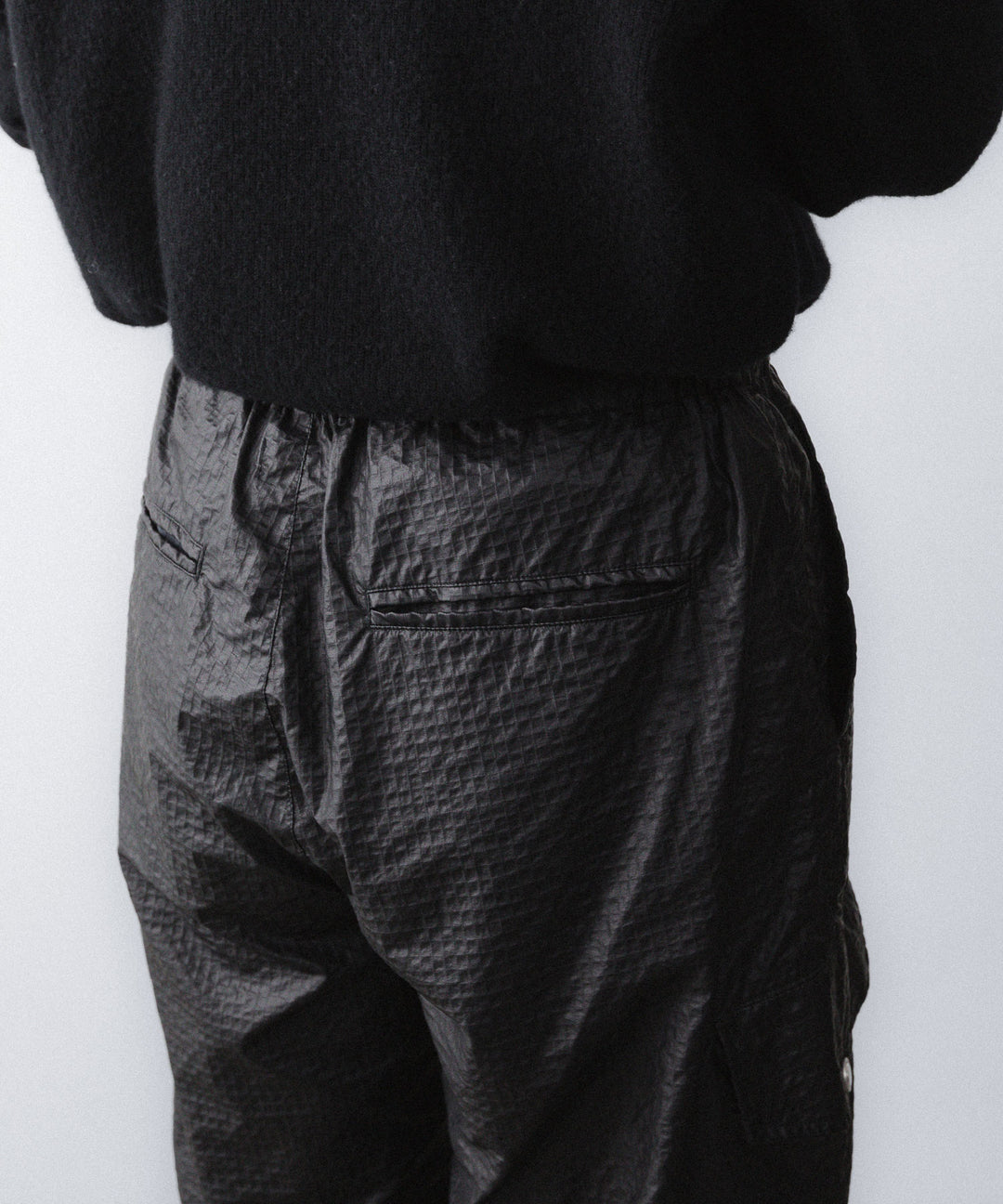 【paratrait】FROG SKIN PANTS - BLACK