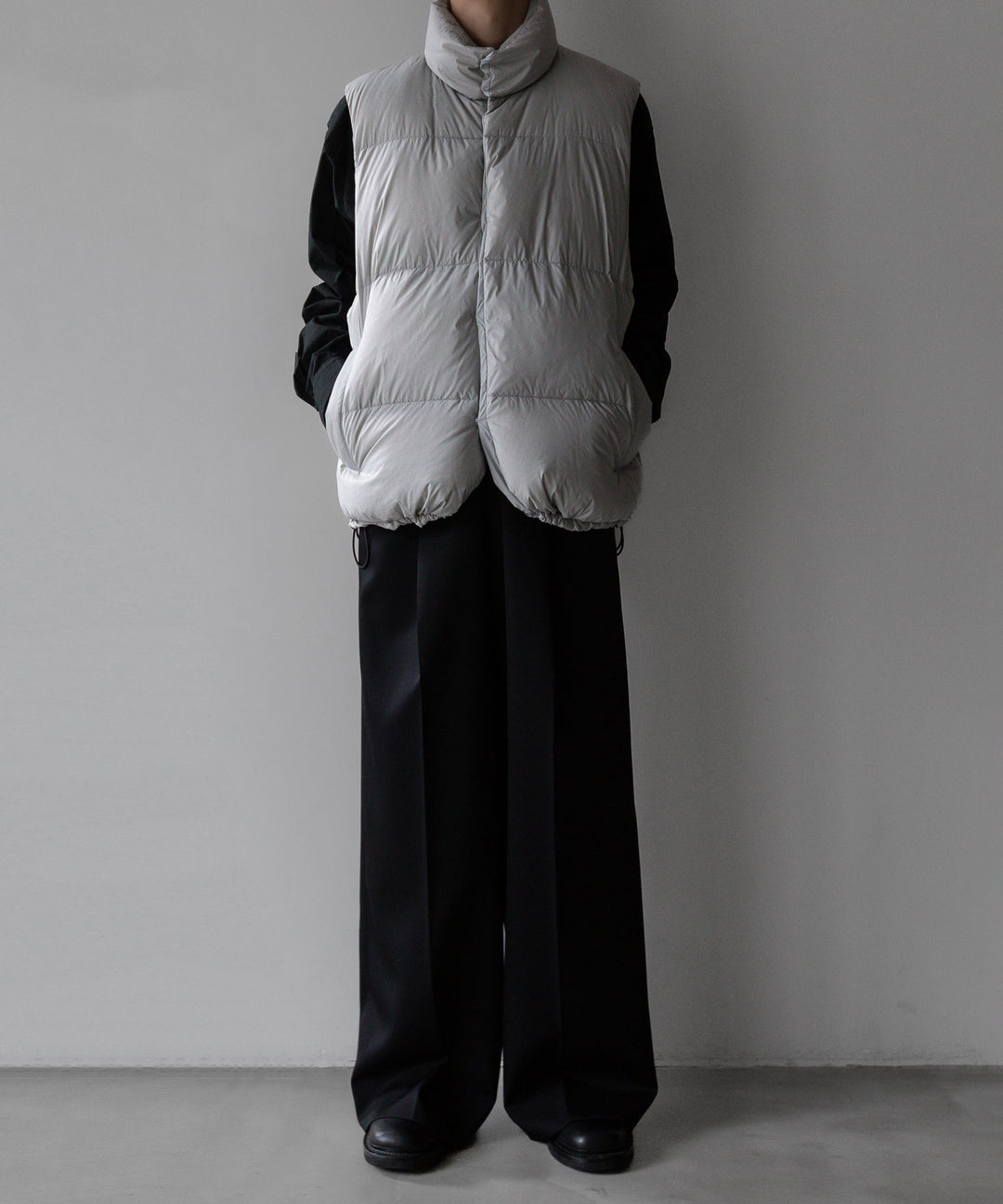 【stein】シュタイン 23AW DOWN PADDED VEST - OFF GREY sessionセッション福岡セレクトショップ 公式通販サイト