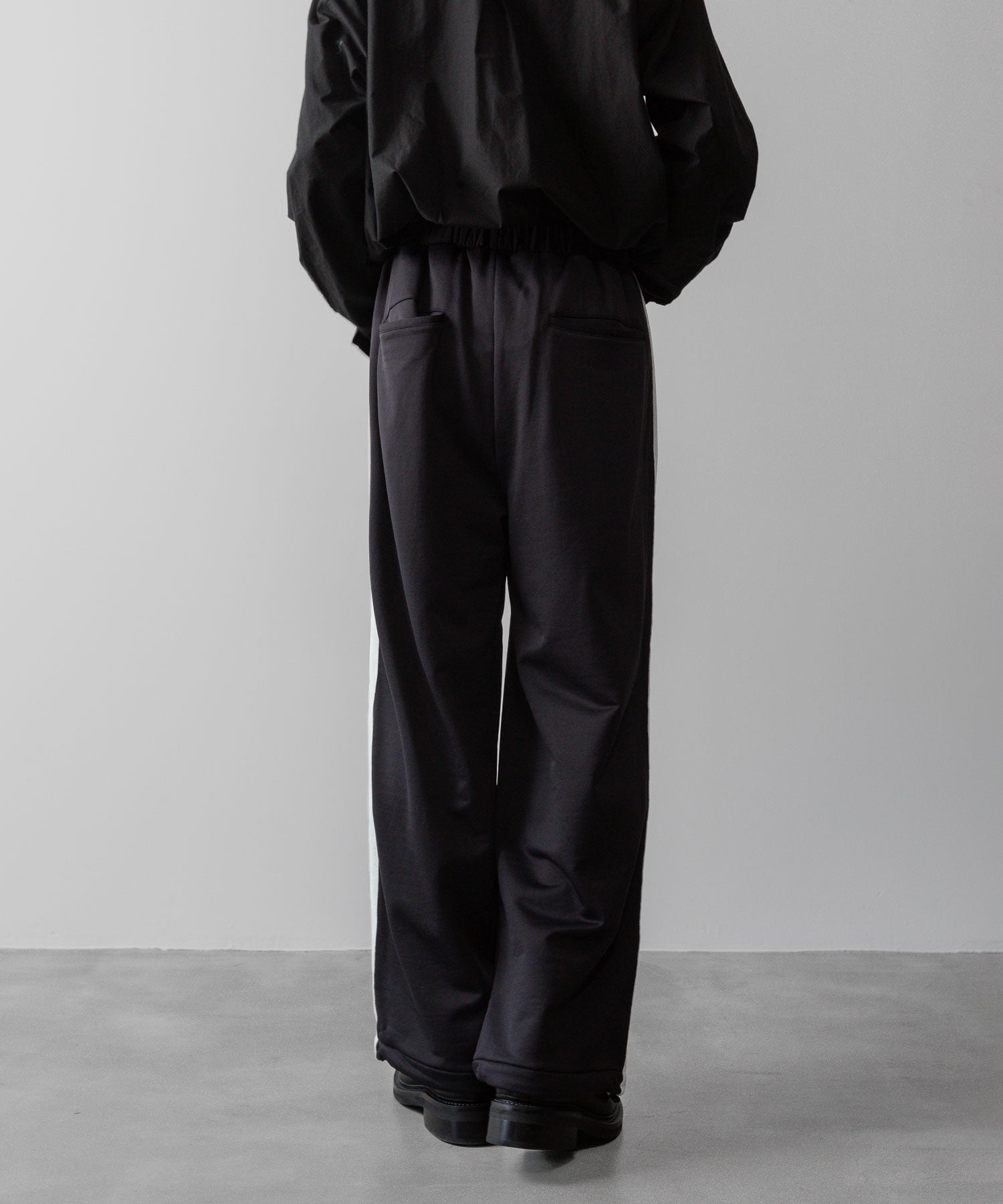 ssstein(シュタイン)の24AWコレクション NYLON JERSEY TRACK TROUSERS - DARK NAVY 公式通販サイトsession福岡セレクトショップ