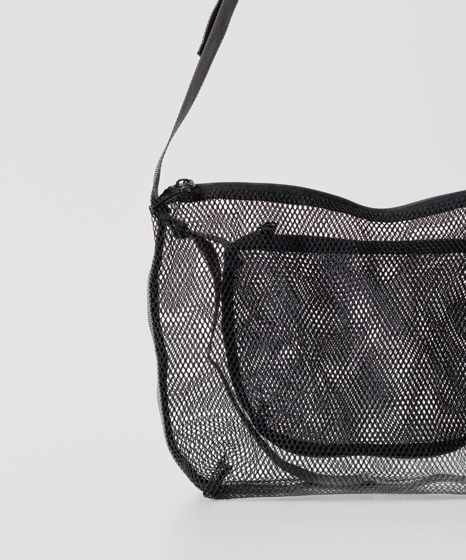 【KaILI】カイリのIREKO POUCH MESH SのBLACKの公式通販サイトsession福岡セレクトショップ