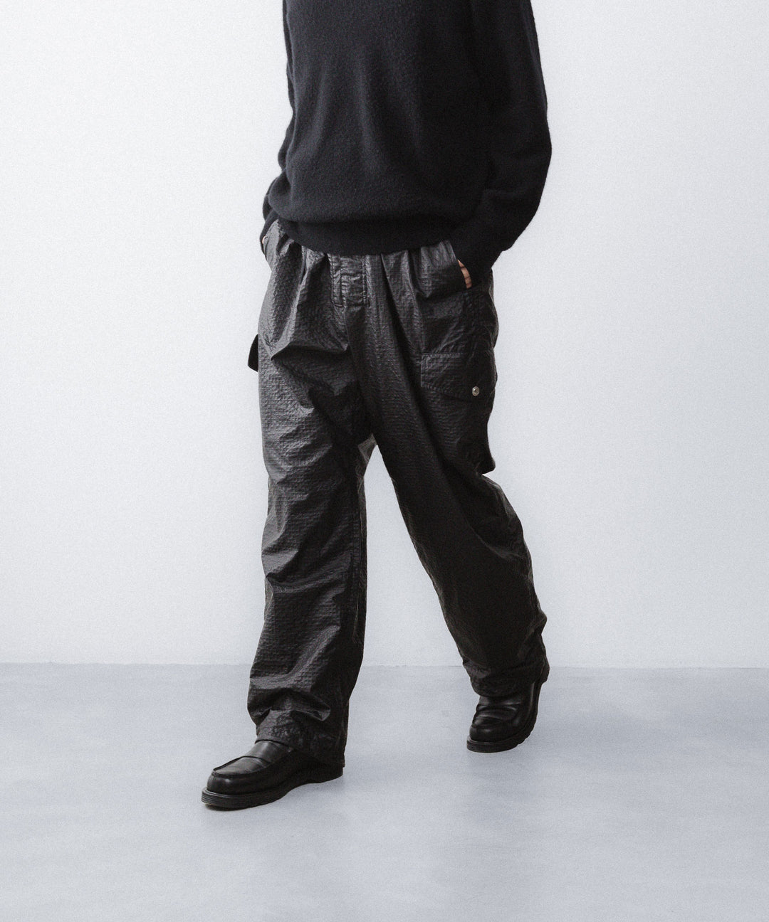 【paratrait】FROG SKIN PANTS - BLACK