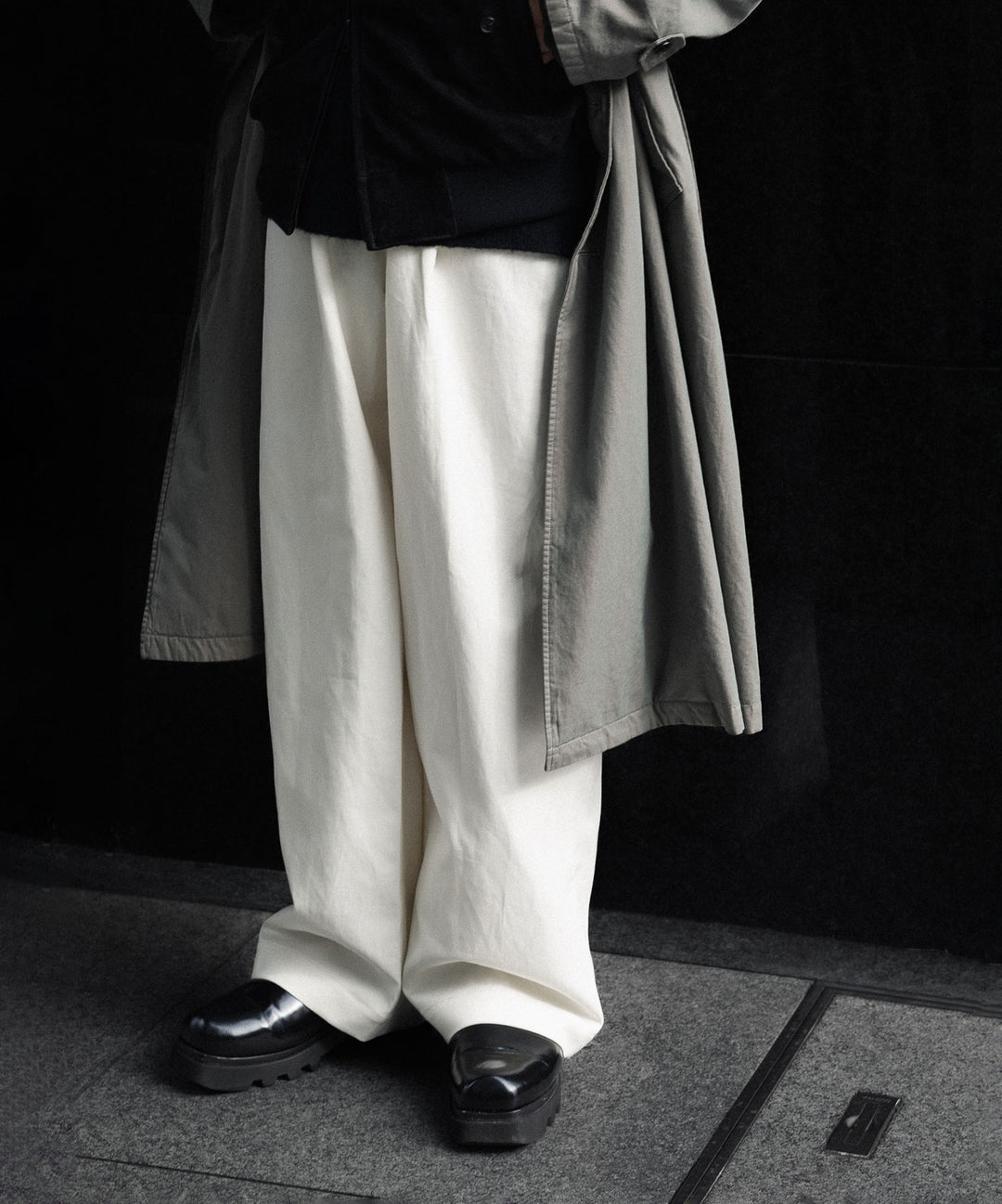 ssstein(シュタイン)のDOUBLE WEAVE COTTON ONE TUCK WIDE PANTS - CREAMの公式通販サイトsession福岡セレクトショップ