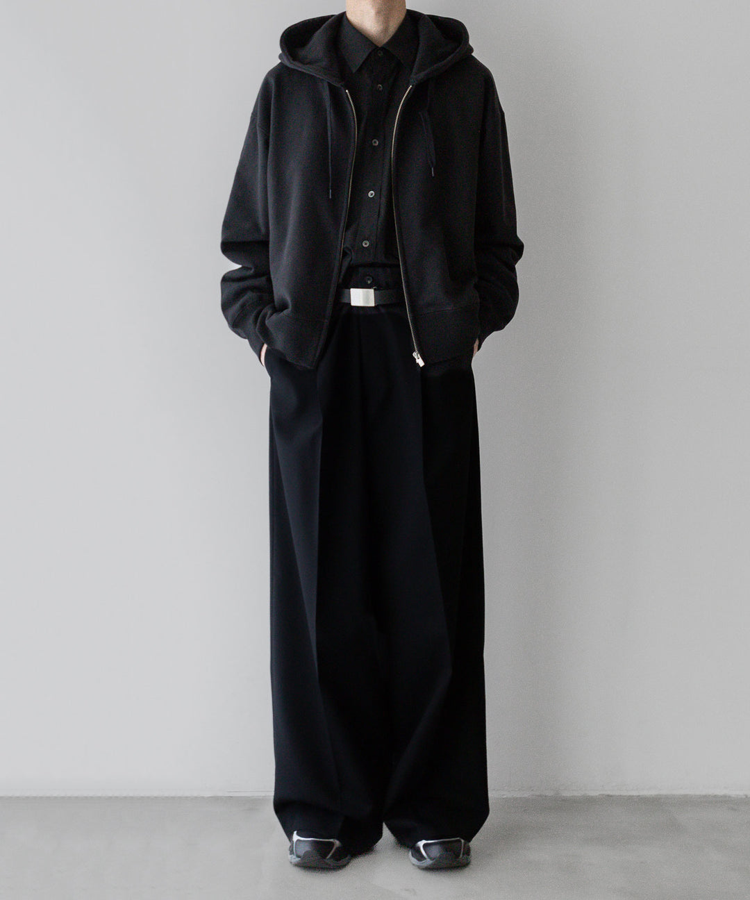stein(シュタイン)の24SSコレクションUNTWISTED YARN SWEAT ZIP UP HOODYのCHARCOAL