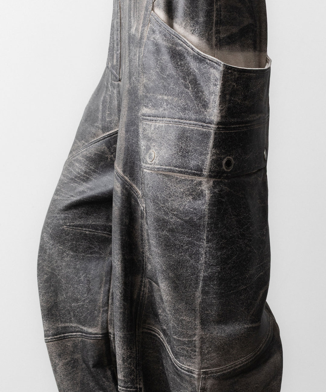 【SUBLATIONS】CRACKING COATED BANANA CUTTING PANTS - SAND BEIGE BASE