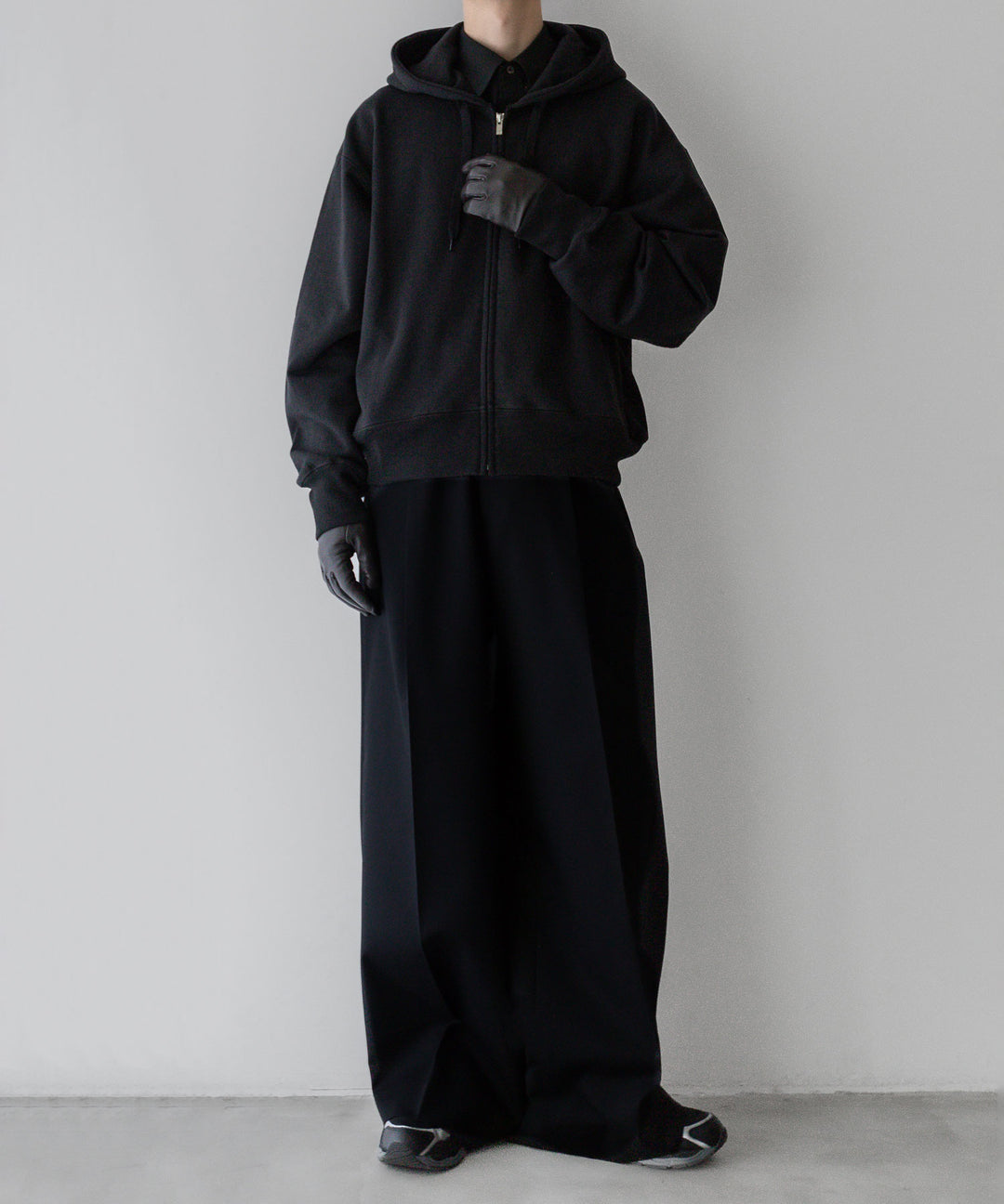stein(シュタイン)の24SSコレクションUNTWISTED YARN SWEAT ZIP UP HOODYのCHARCOAL