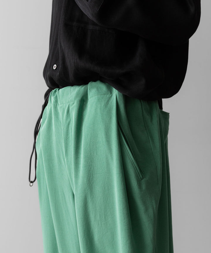 【ANTHEM A】POWDERY VISCOSE NO-BRAINER PANTS - GREEN