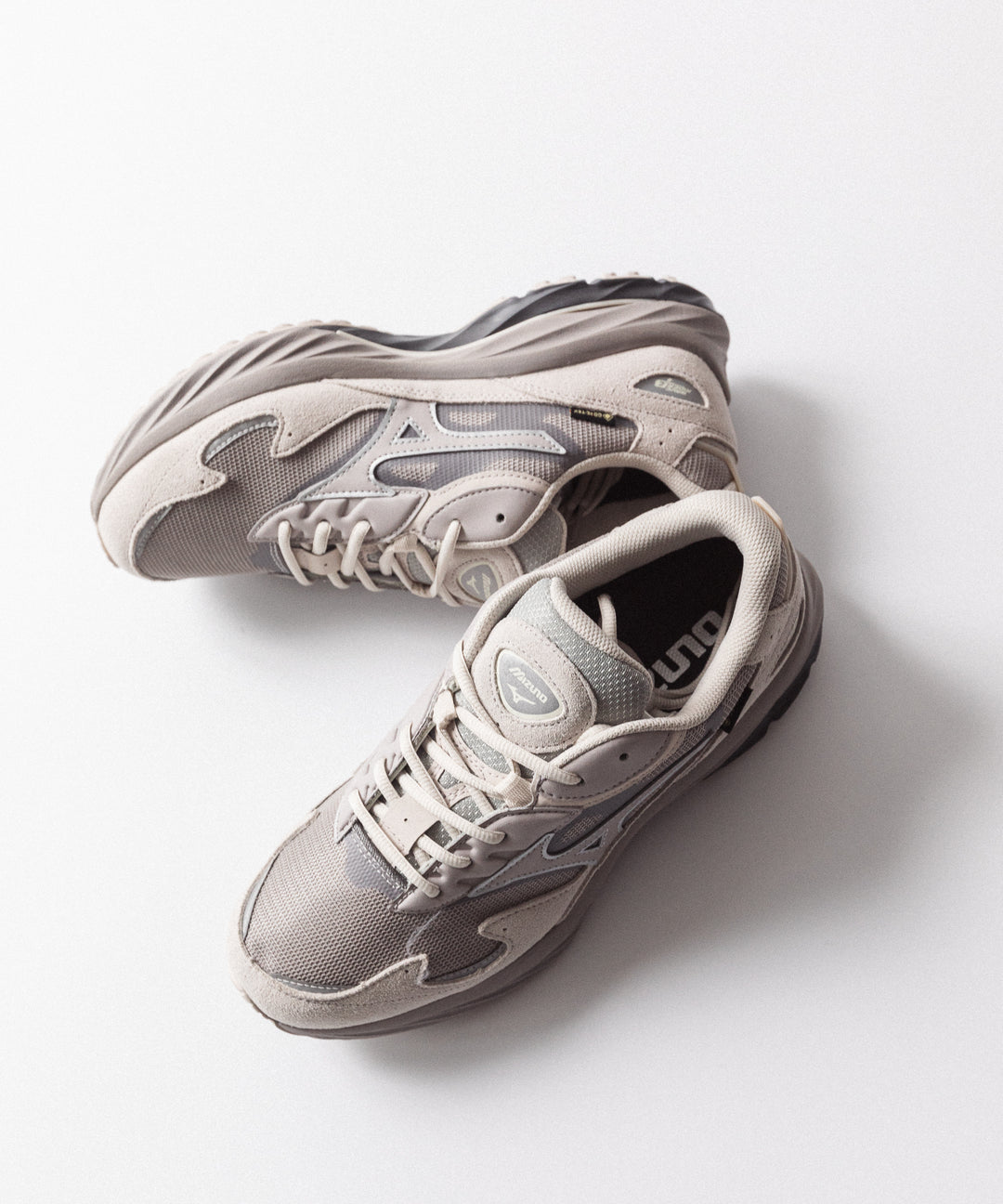 MIZUNO-ミズノのスニーカー WAVE RIDER β GTXのGREY×GREY×LIGHT GREY 公式通販サイトsession福岡セレクトショップ