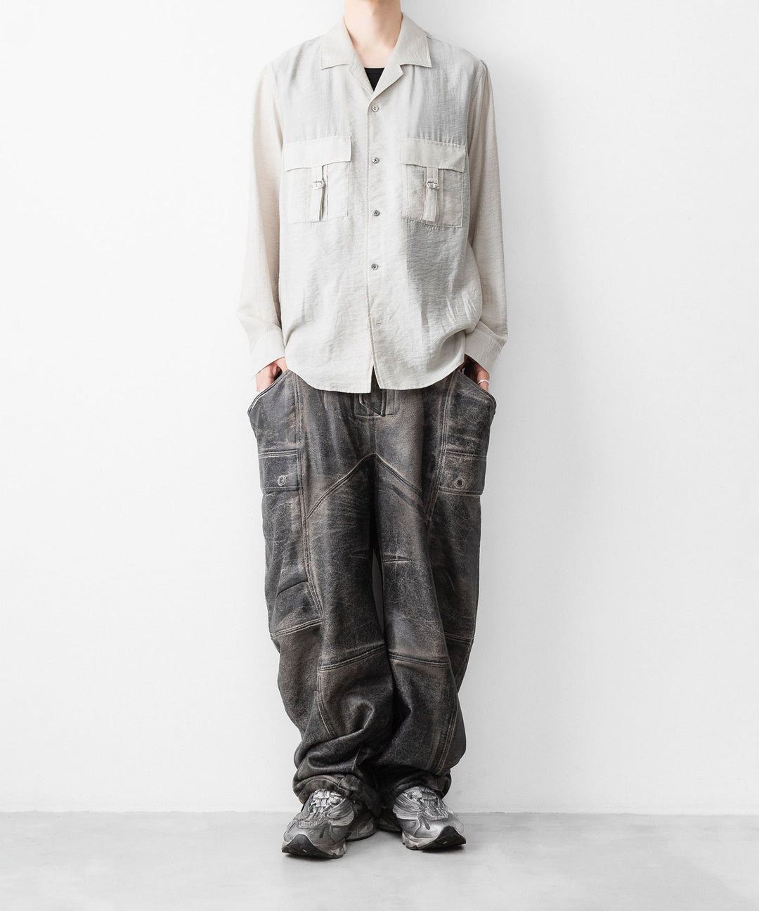 【SUBLATIONS】CRACKING COATED BANANA CUTTING PANTS - SAND BEIGE BASE